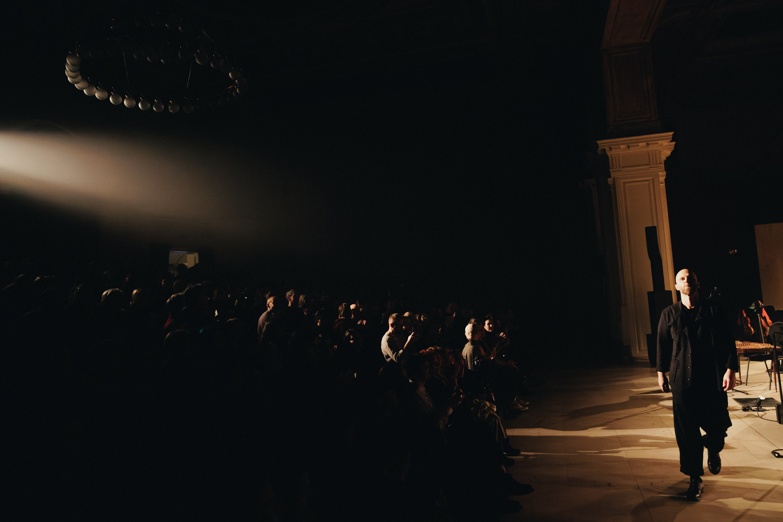 Концерт музыки композитора-резидента Алексея Ретинского «Dom Radio». Репортажный фотограф в Санкт-Петербурге Александр Паклин