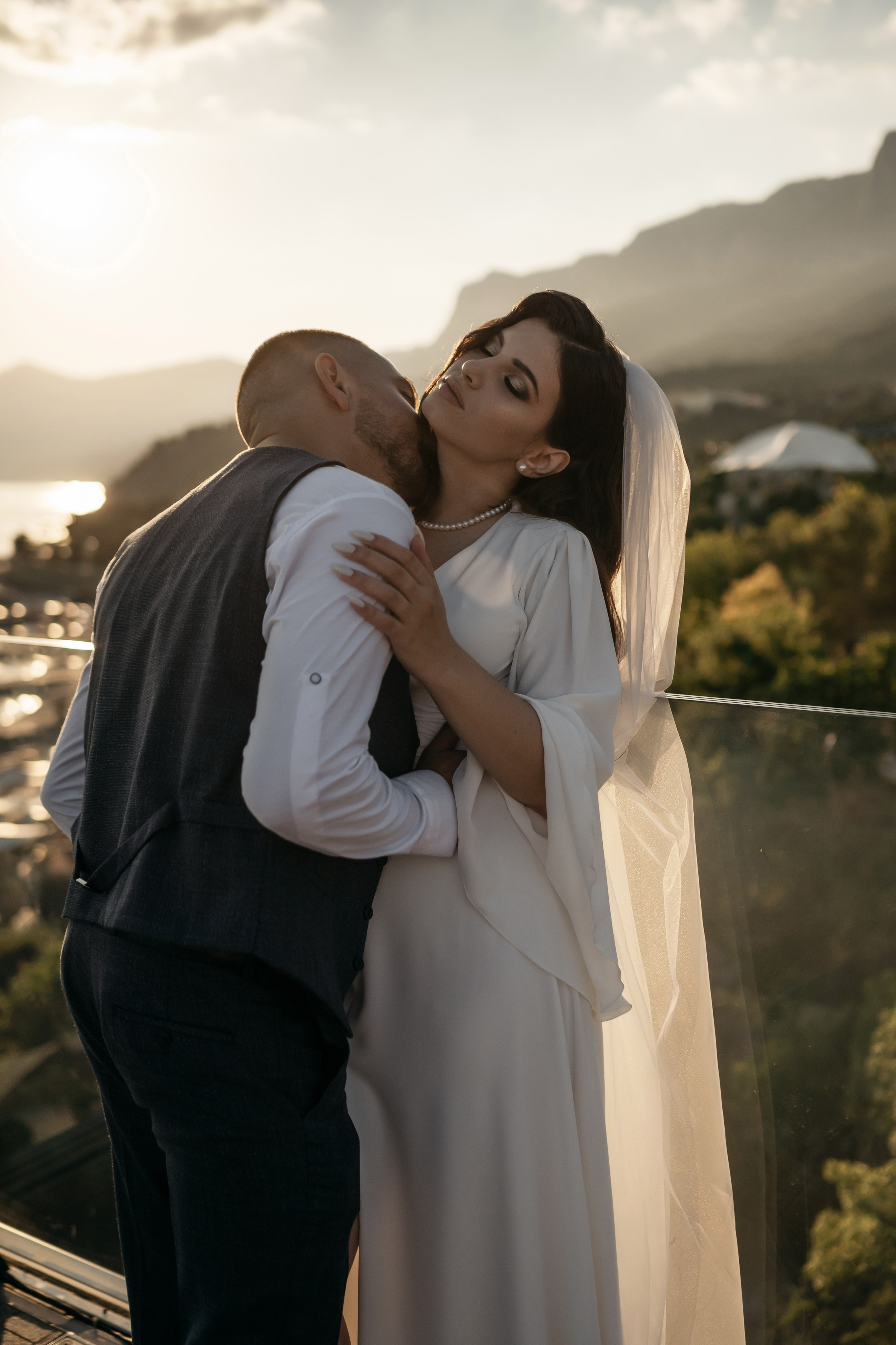 Свадьба в Винном парке в Крыму. Свадебный и семейный фотограф и видеограф, Крым, Москва, Санкт -Петербург