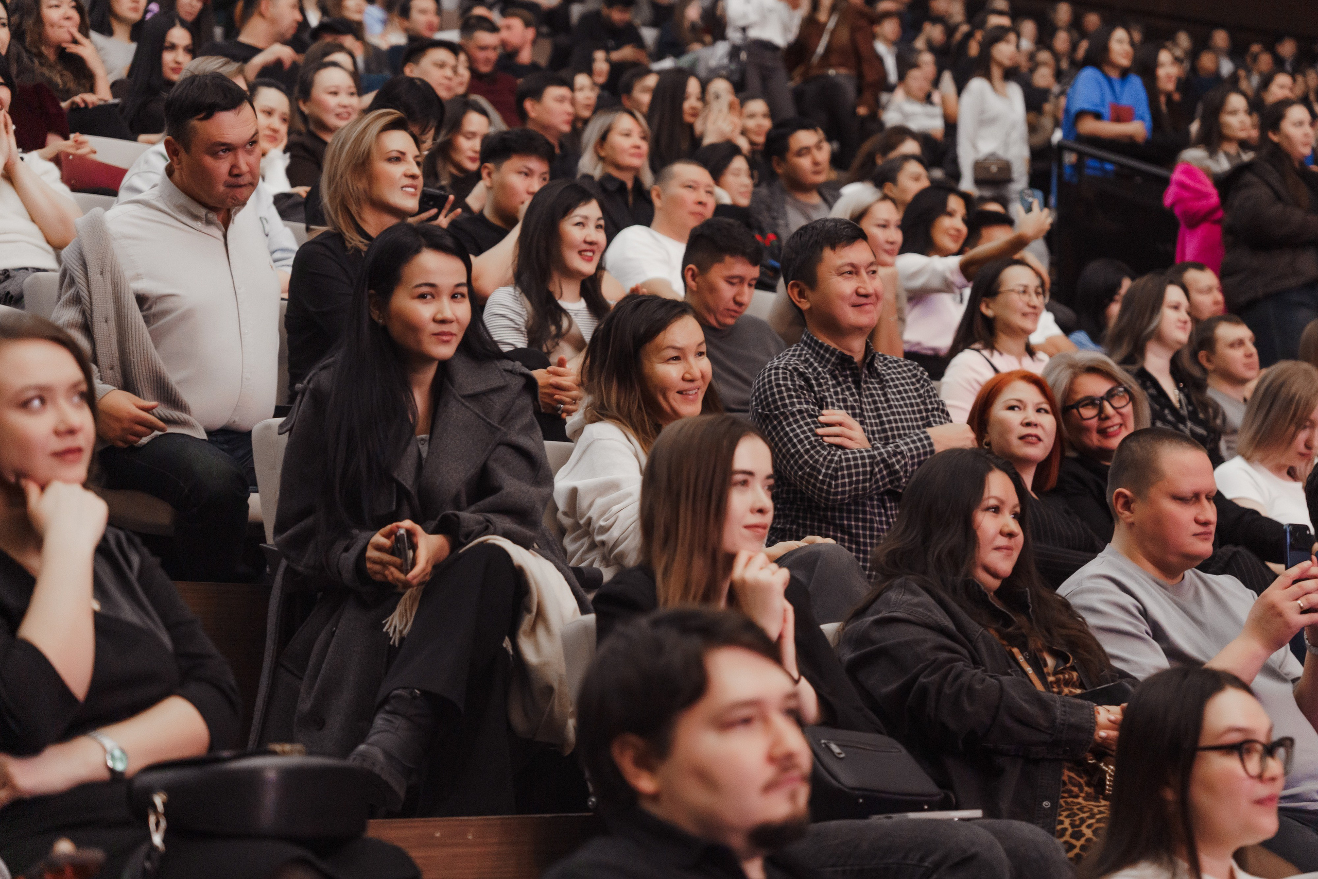 МакSим в Астане. Профессиональный фотограф в городе Астана Копанев Данил