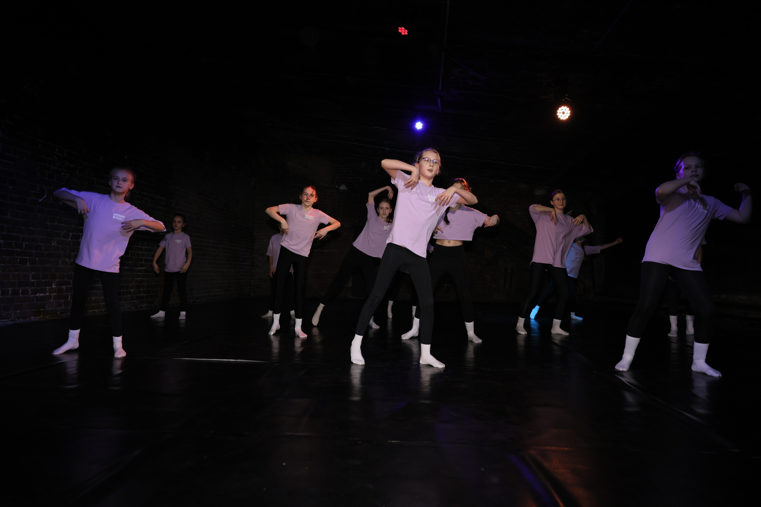 Новогодние танцы. Главная