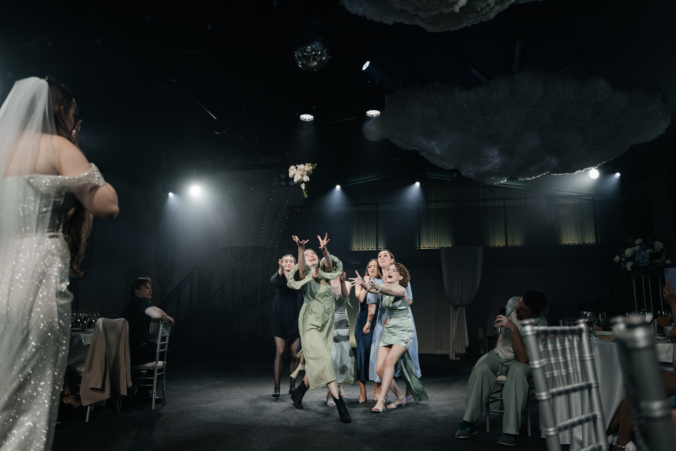 Wedding «Laugh and cry». Свадебные фотограф и видеограф Наталья и Анатолий Новиковы СПб