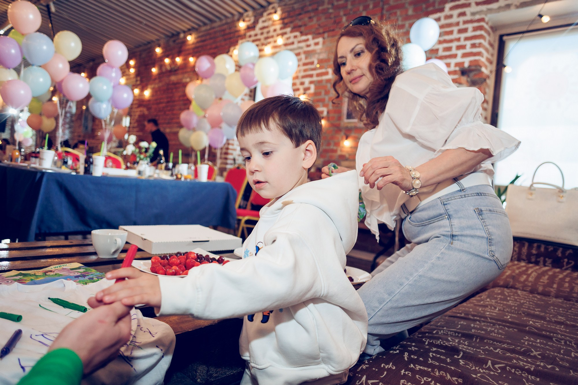 ДР В ЛОФТЕ. Свадебный и репортажный фотограф в Москве и Московской области