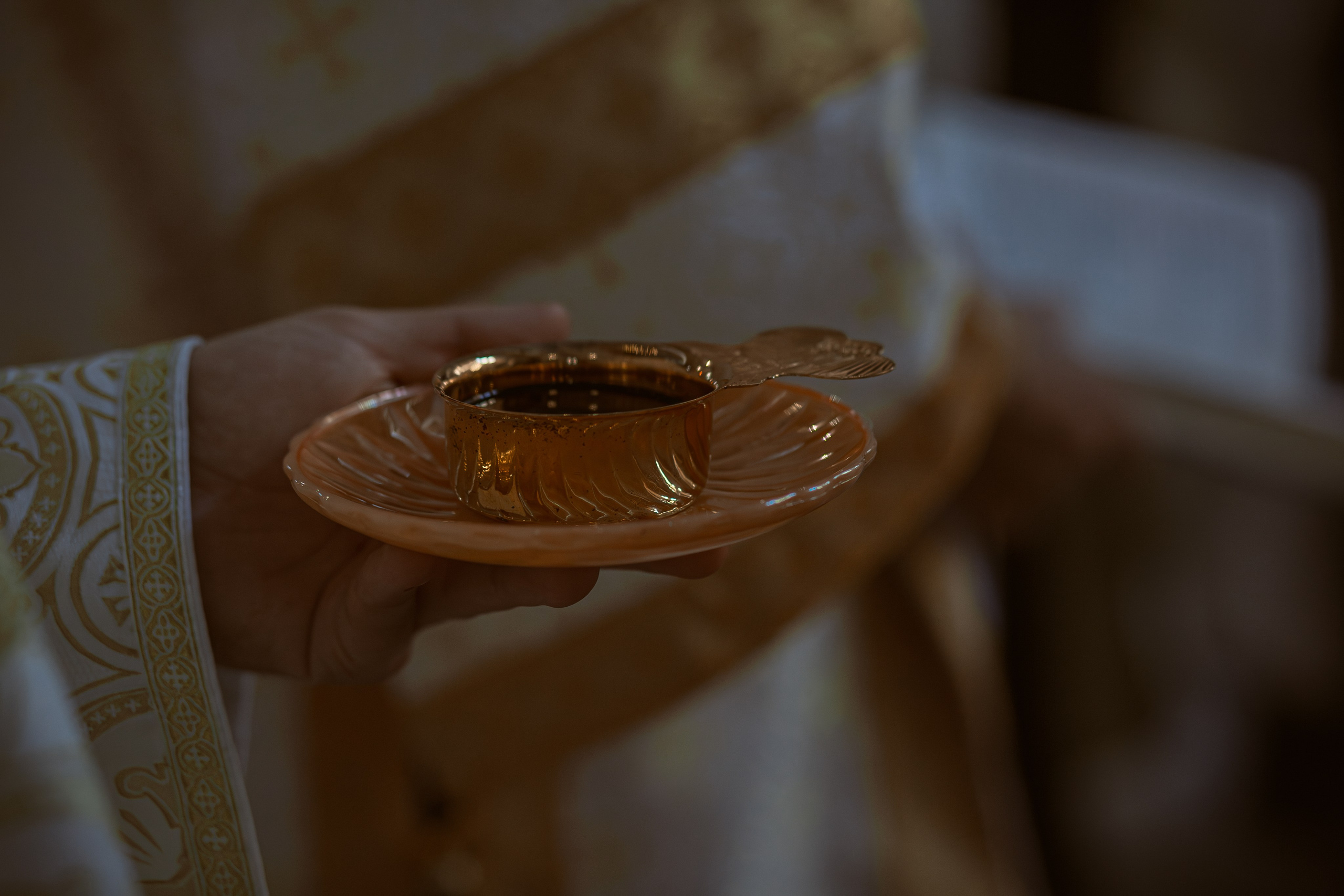 чаша с вином во время венчания в Ташкенте