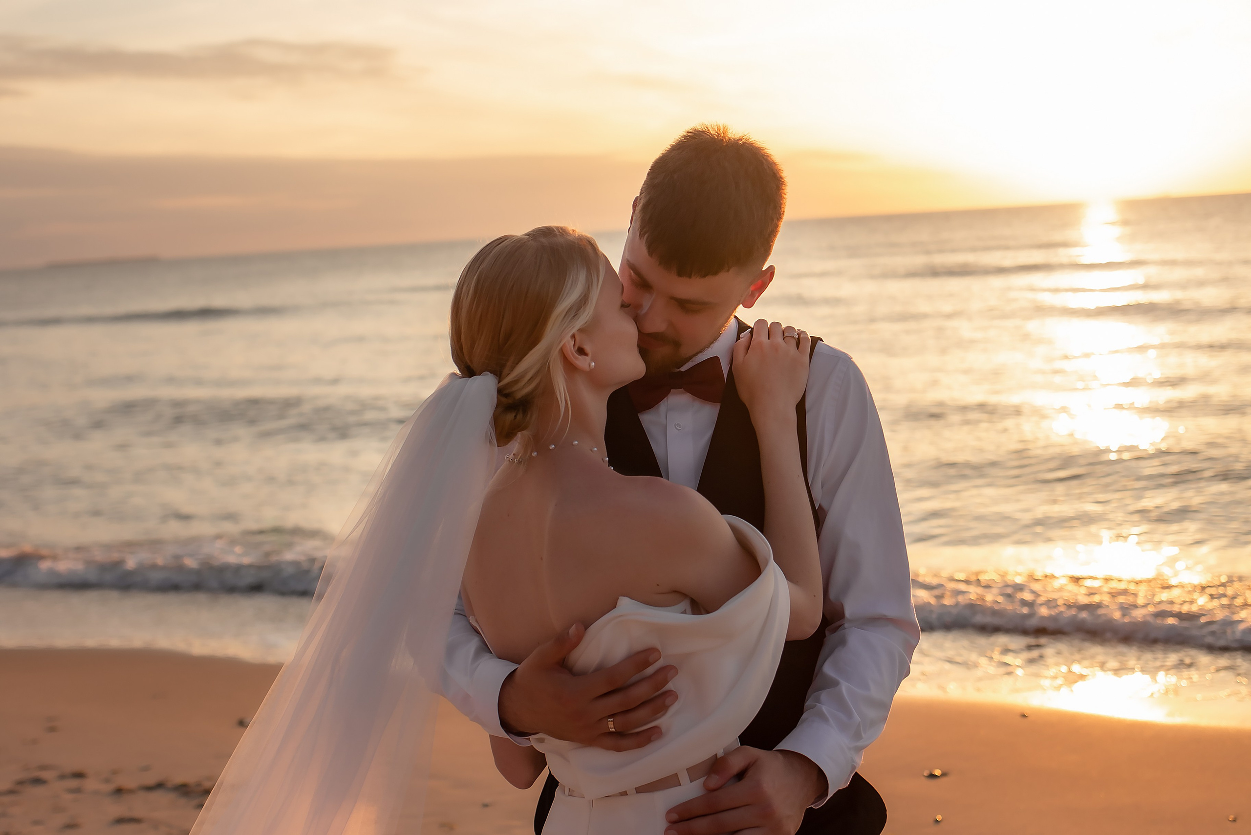 Александра и Влад. На закате. Фотограф в Калининграде Решетникова Алина