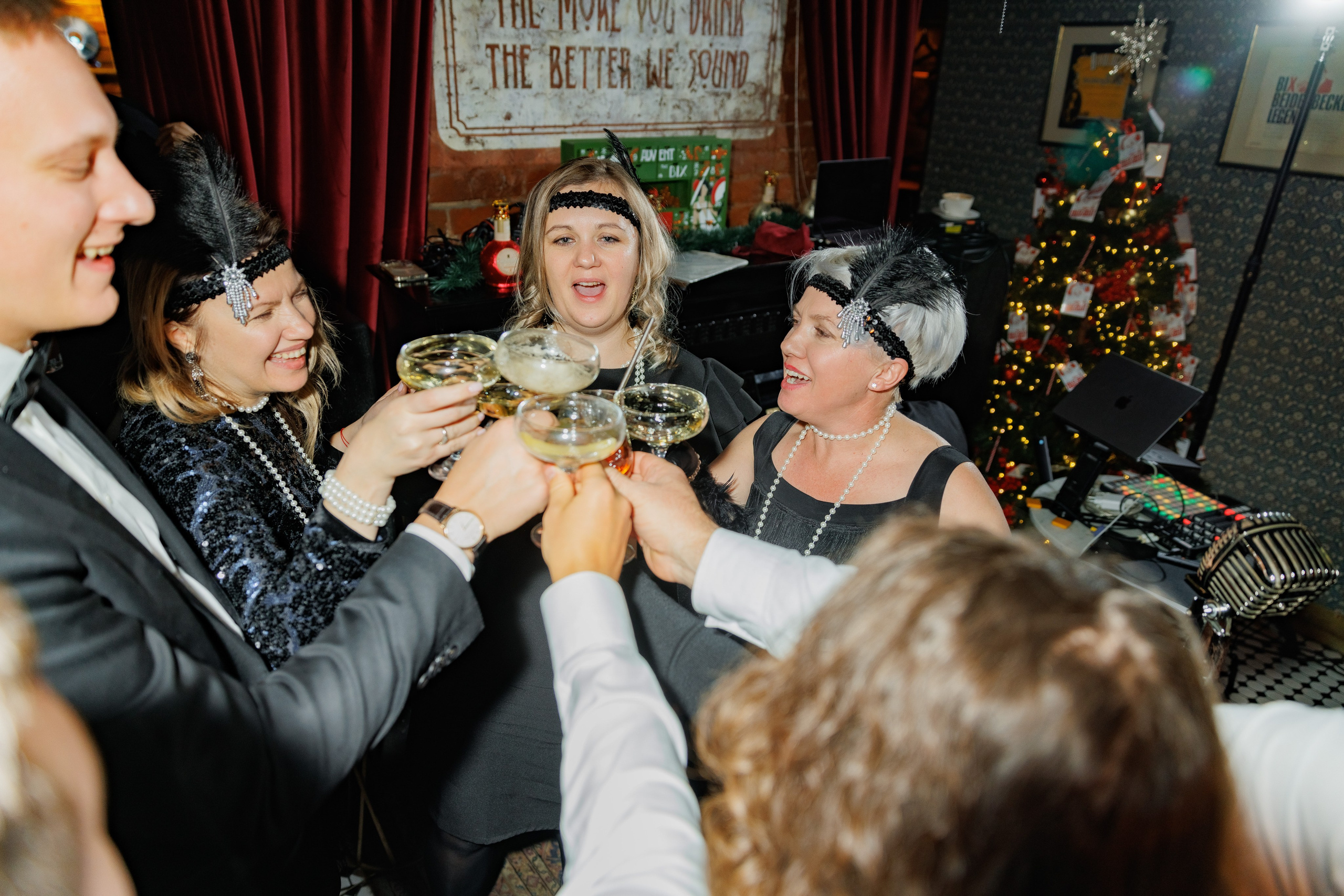 Гетсби вечеринка для компании ООО «НПК Химия». Главная