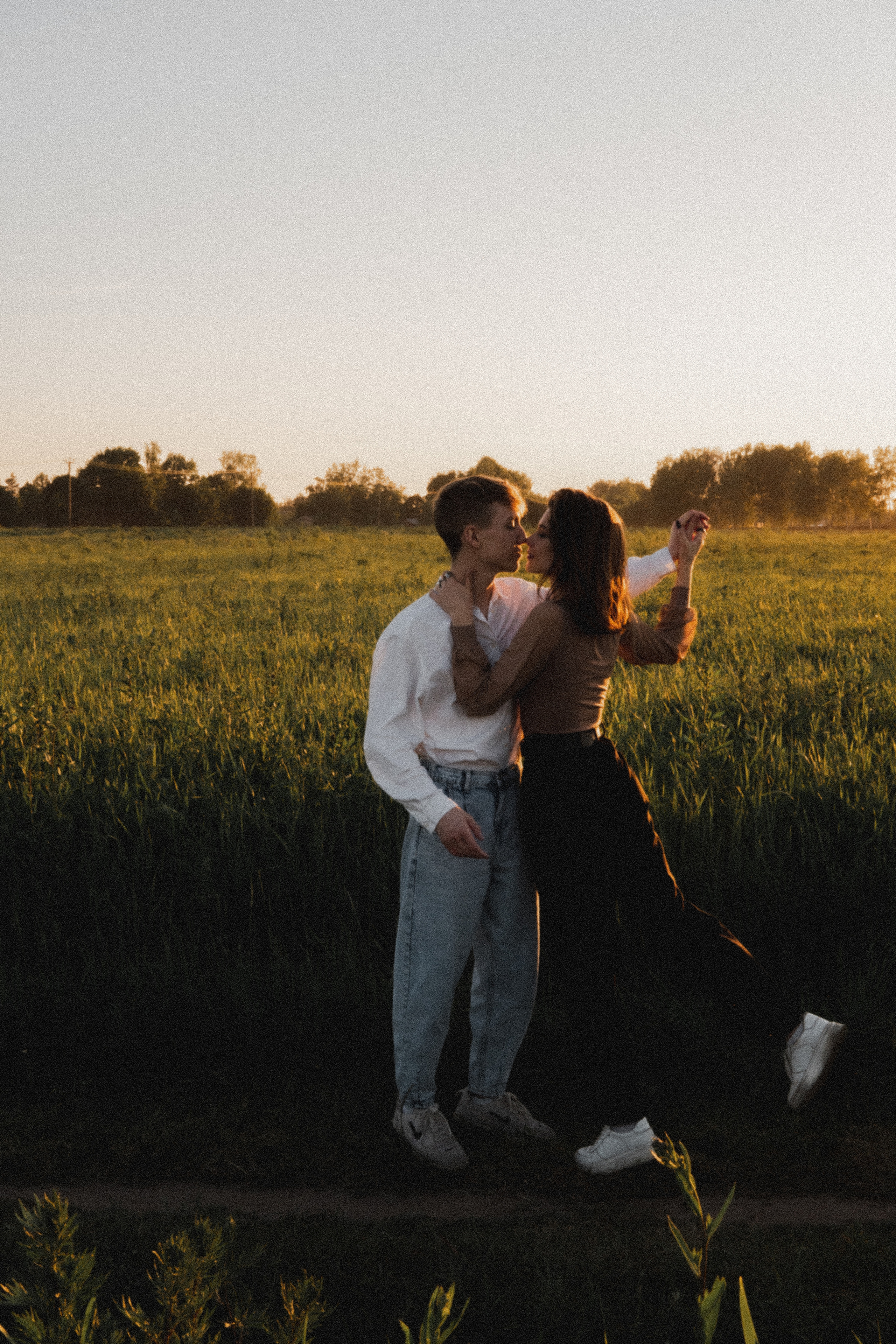 Любовь в закатном поле. love story. Свадебный и портретный фотограф в Москве, Светлана Янковая