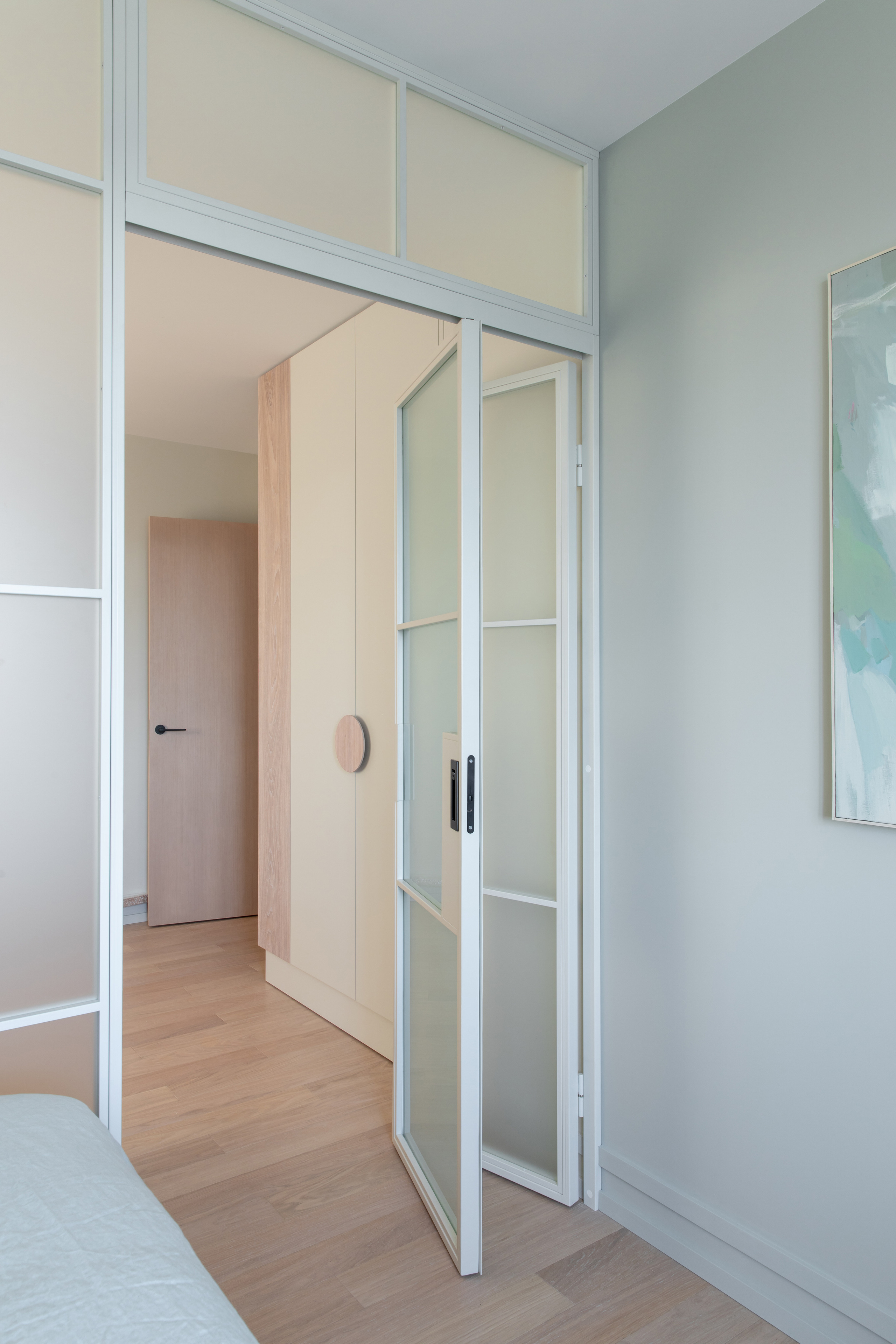 Окна в парк. Квартира 47 м². Мастерская интерьеров Светланы Куксовой. Дизайн и реализация