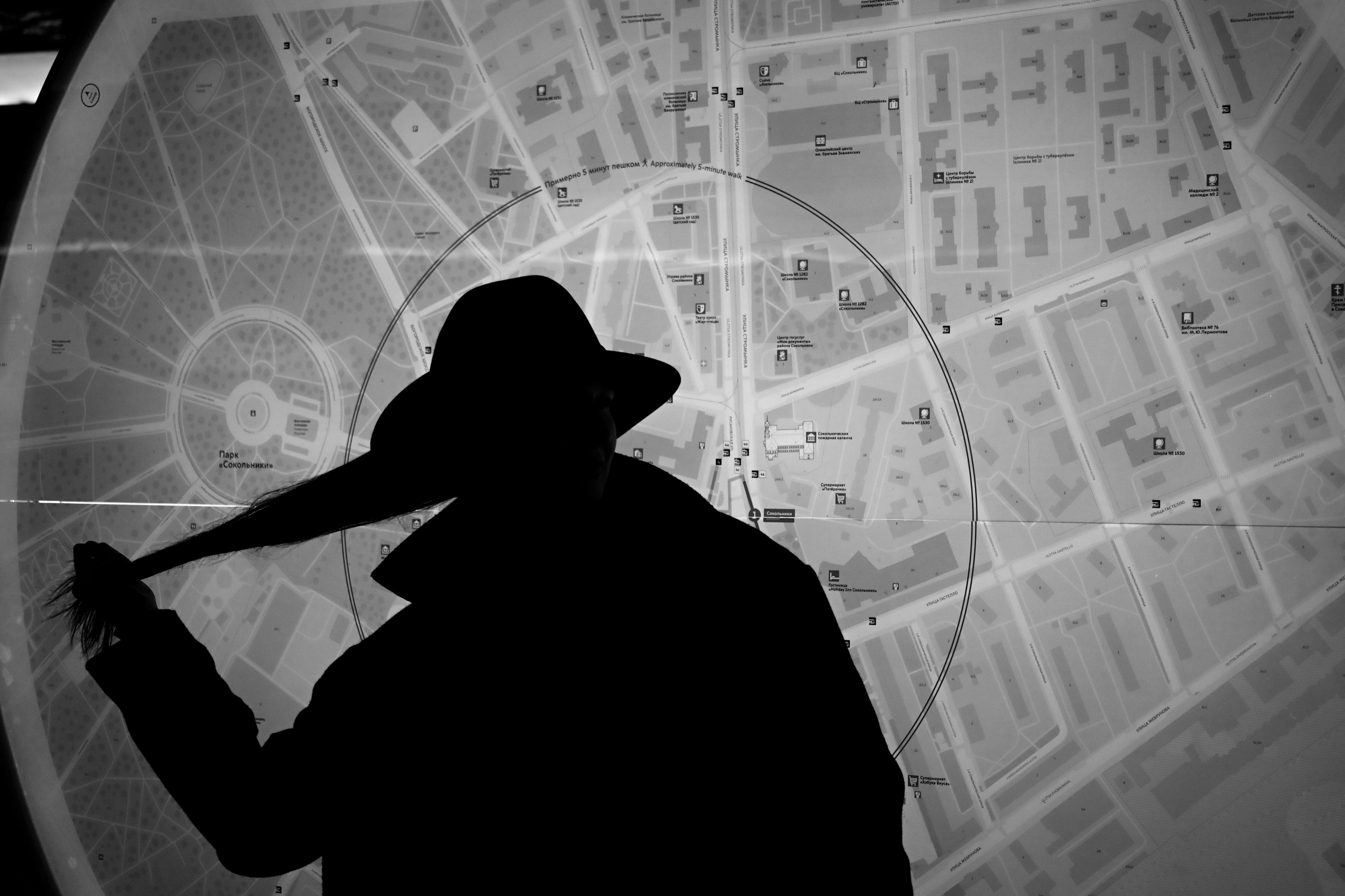 Фотосессия в метро. Kreativniefoto.ru