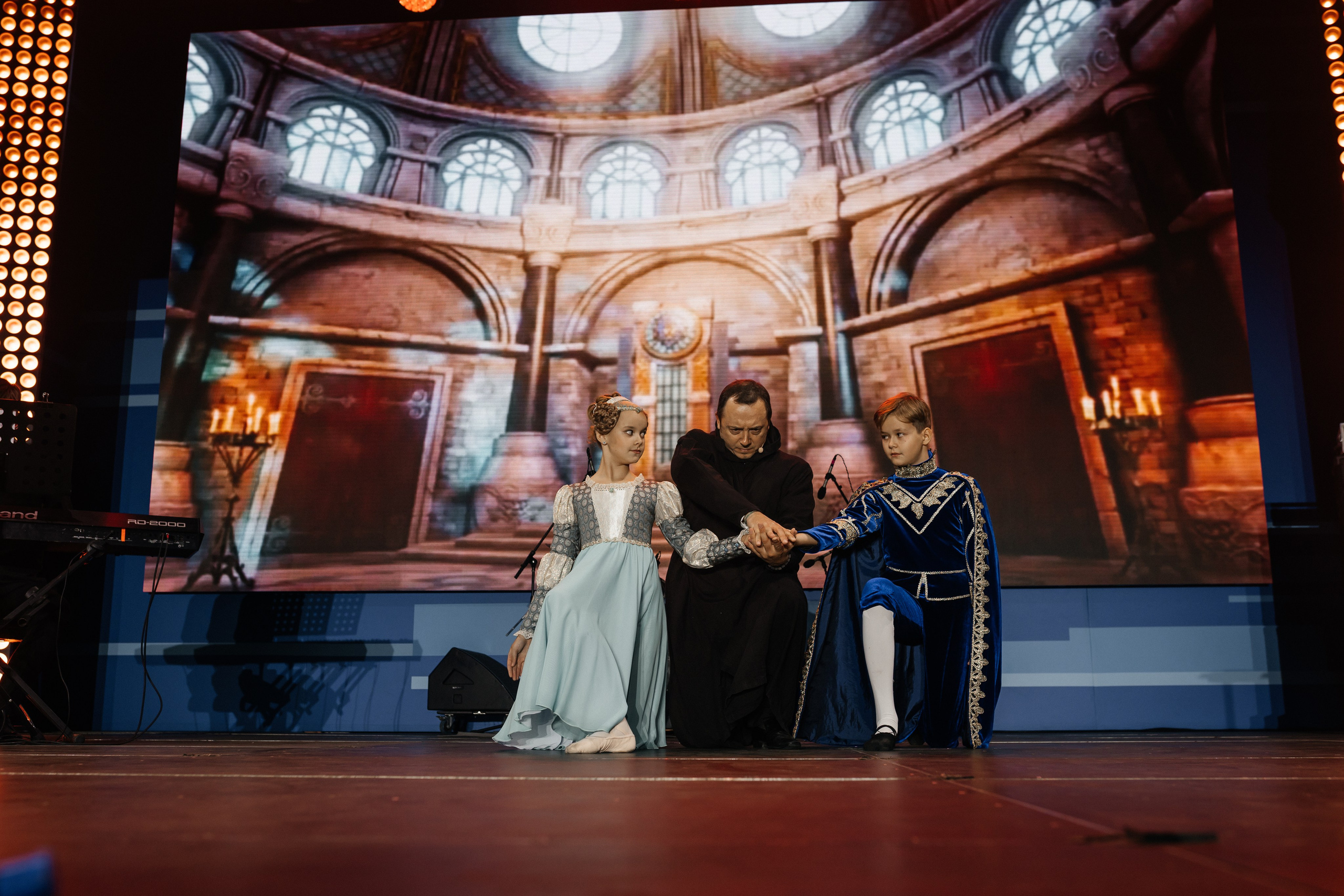 Московский урбанистический форум. Фонд Оксаны Фёдоровой. Ромео и Джульета. Фотограф Наталия Федосова, г. Москва. TG и Instagram @nataliya_raw