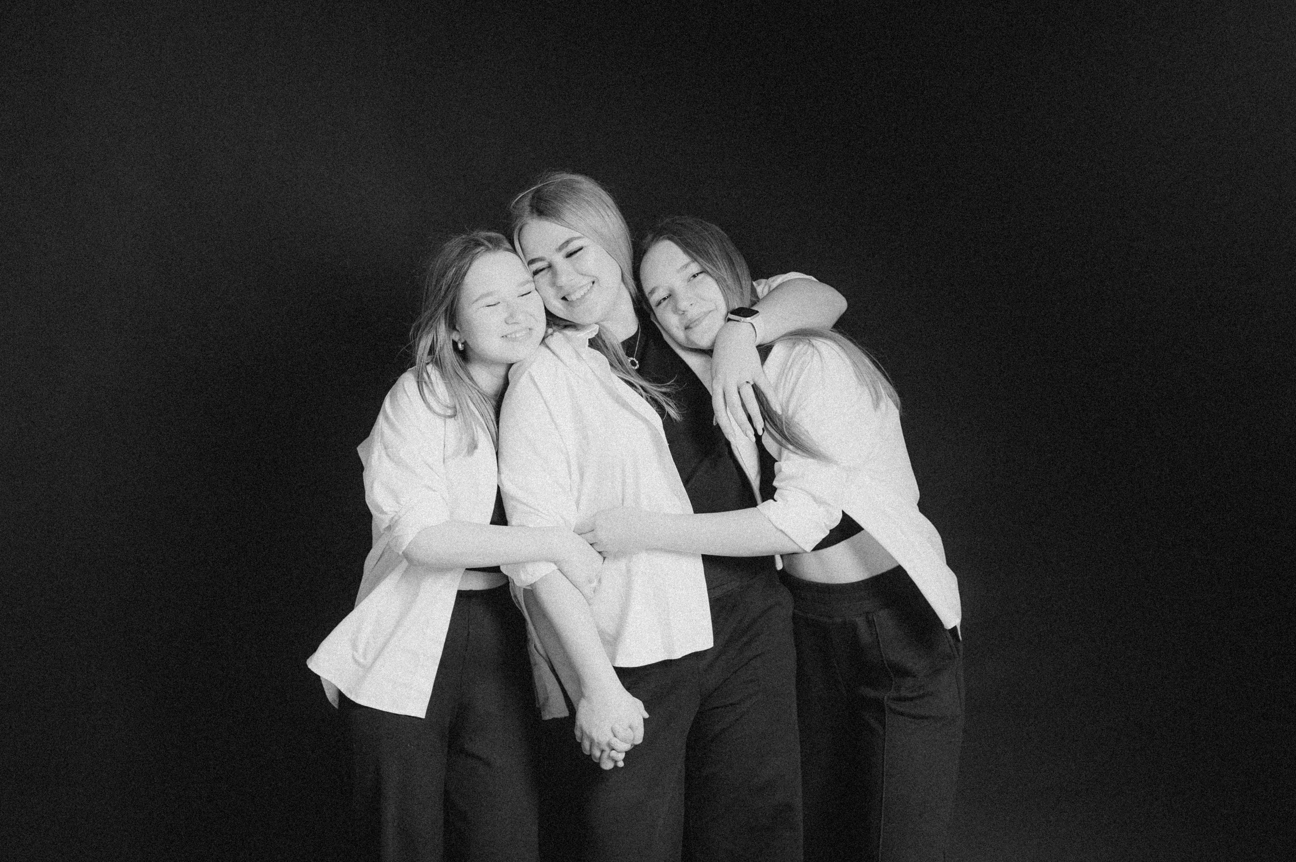 Семейная портретная студийная съемка. НЬЮБОРН ФОТОСЕССИИ, БЕРЕМЕННОСТЬ, ПОРТРЕТНЫЕ СЕМЕЙНЫЕ ФОТОСЕССИИ  Ногинск Москва ОЛЬГА ВОГЕЛЬ