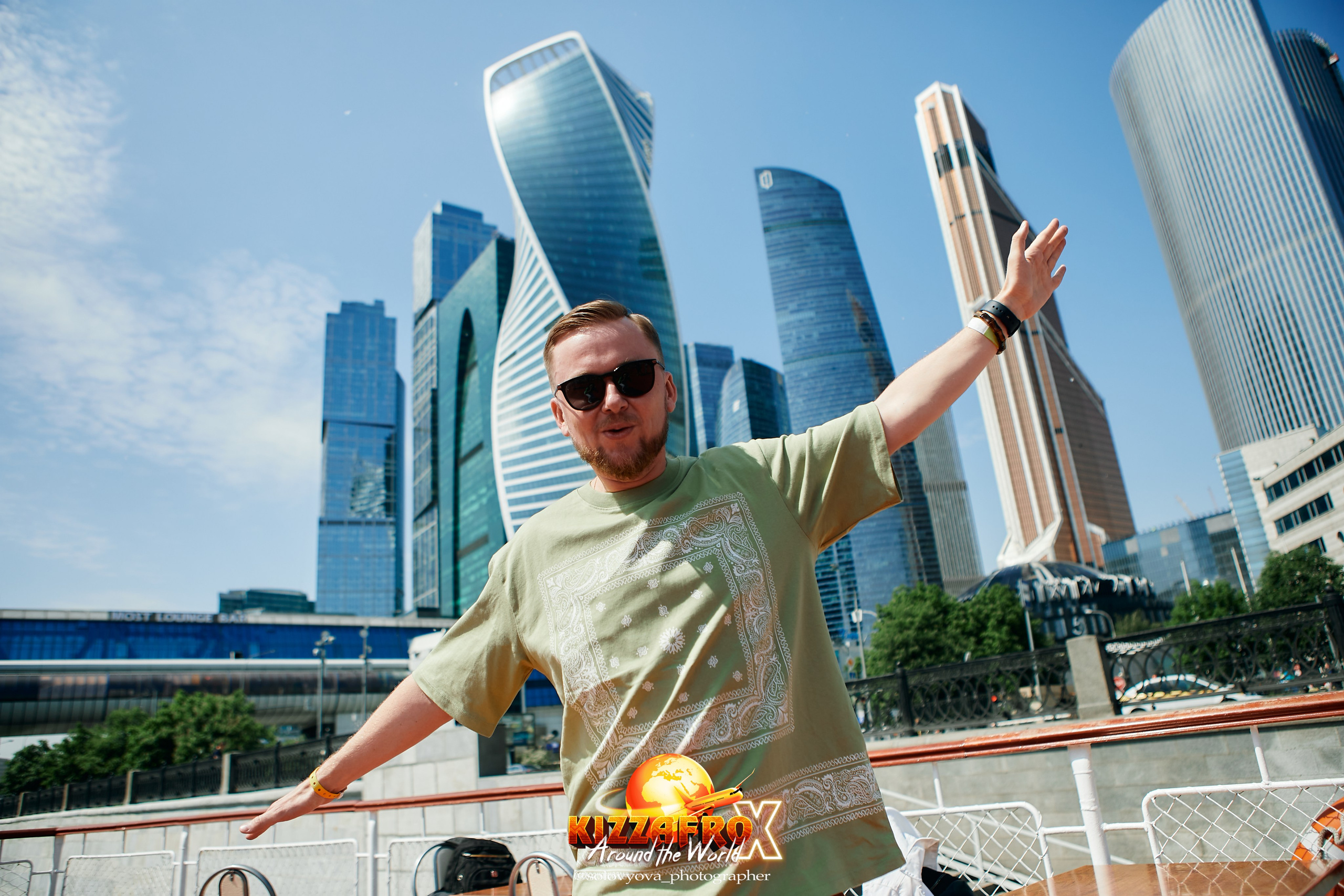Boat party. Свадебный фотограф
