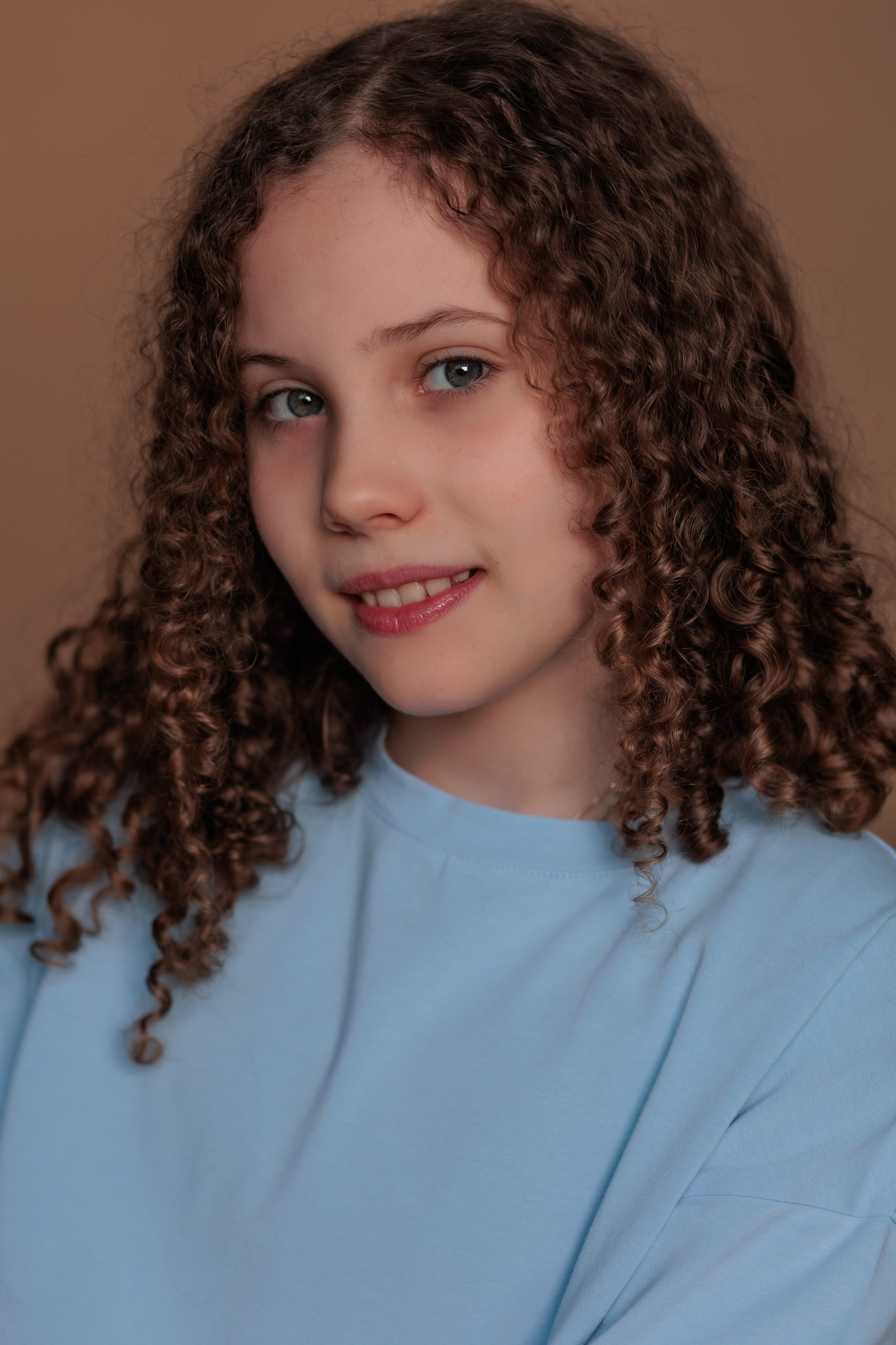 ЕЛИЗАВЕТА. Я фотограф из Москвы к Вашим услугам