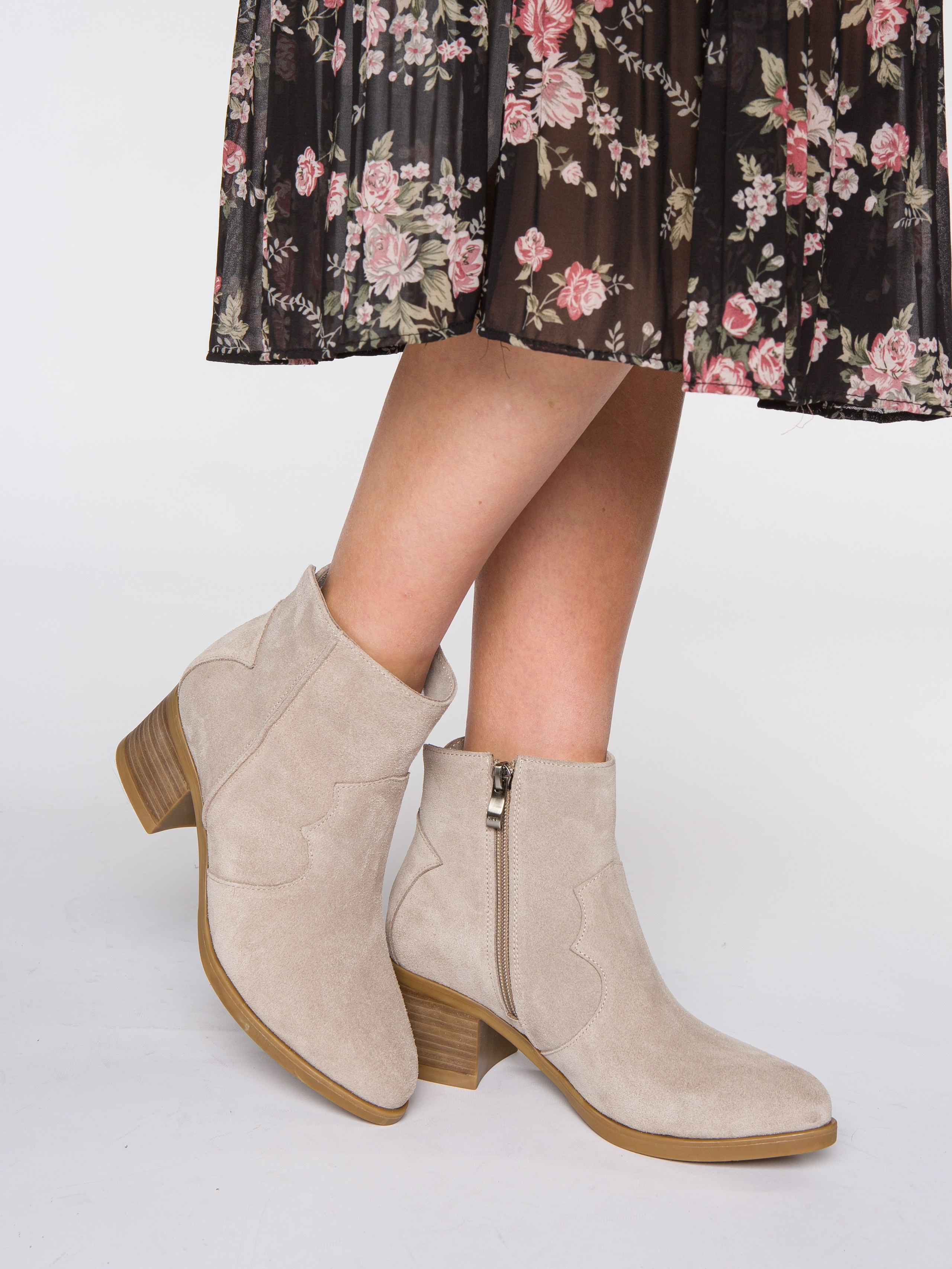 Обувь на модели. Фотограф Мария Кольцова