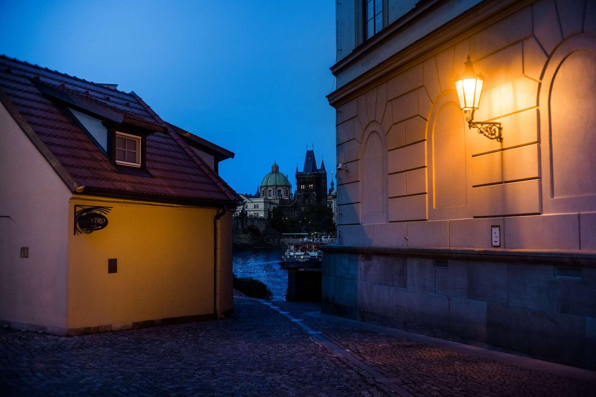 JJ and Sonia, Прага, Чехия