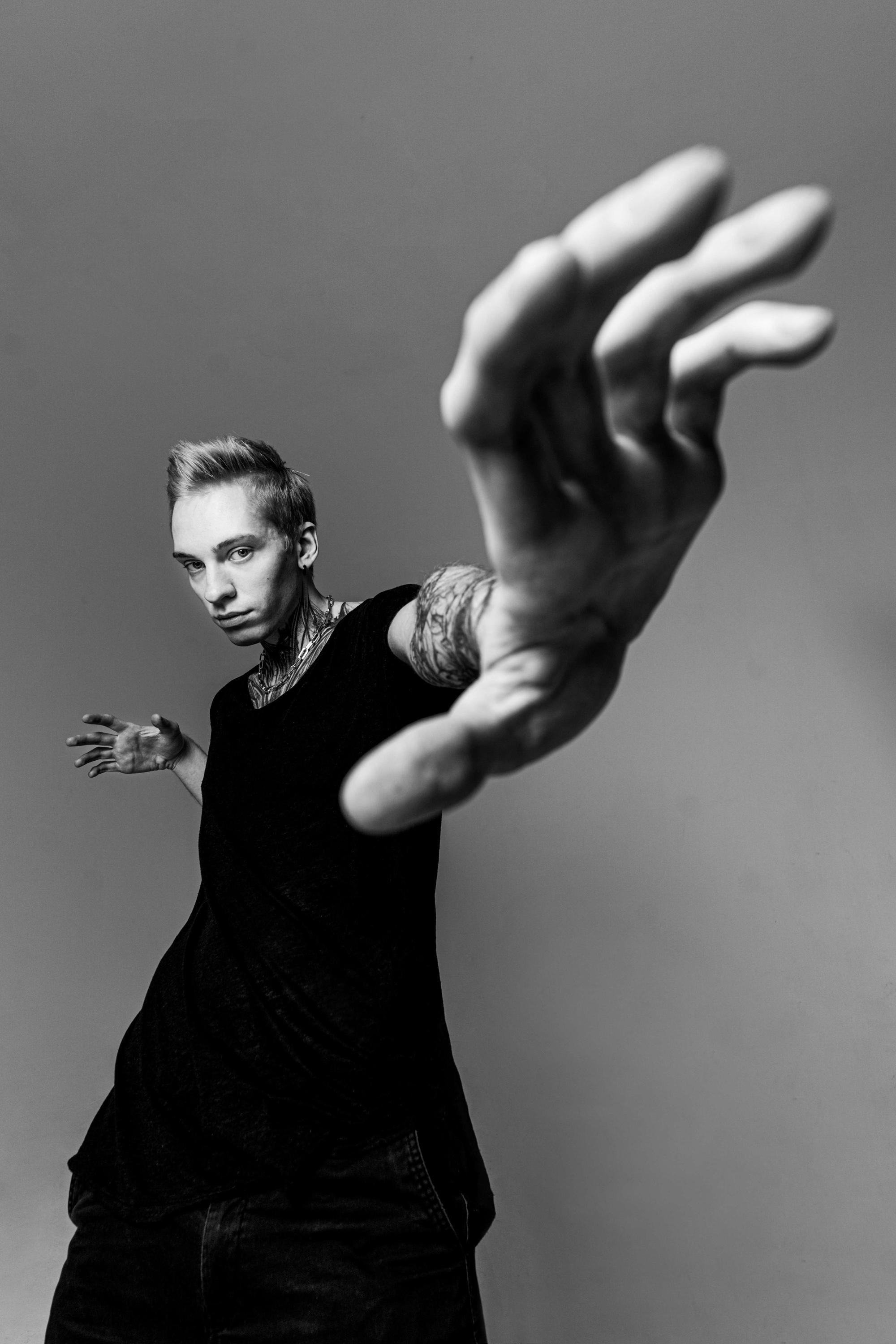 Артисты больших и малых сцен