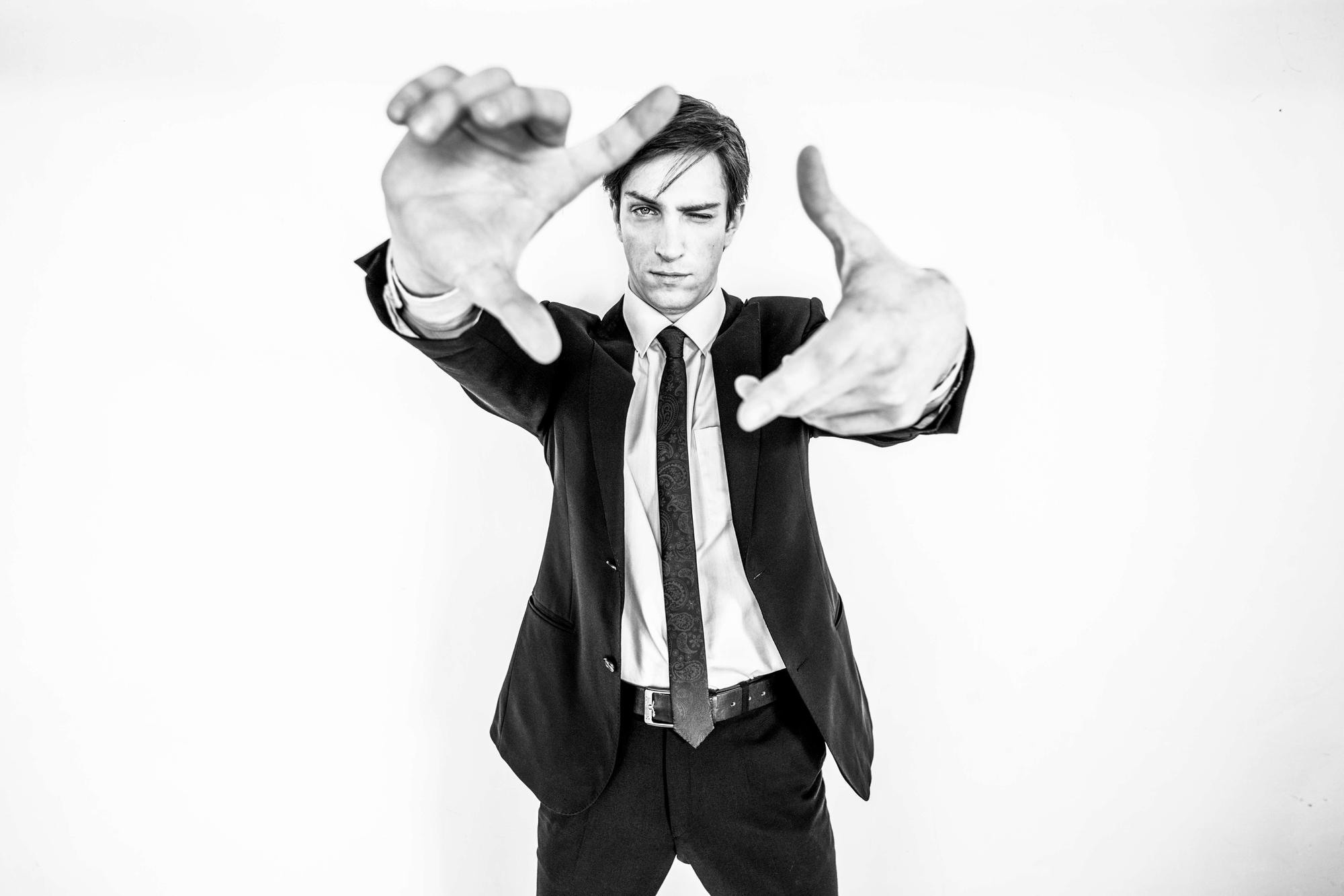 Артисты больших и малых сцен