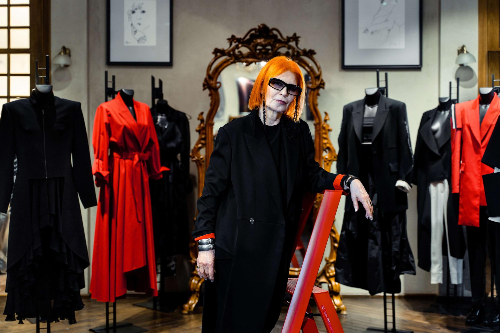 Артисты больших и малых сцен