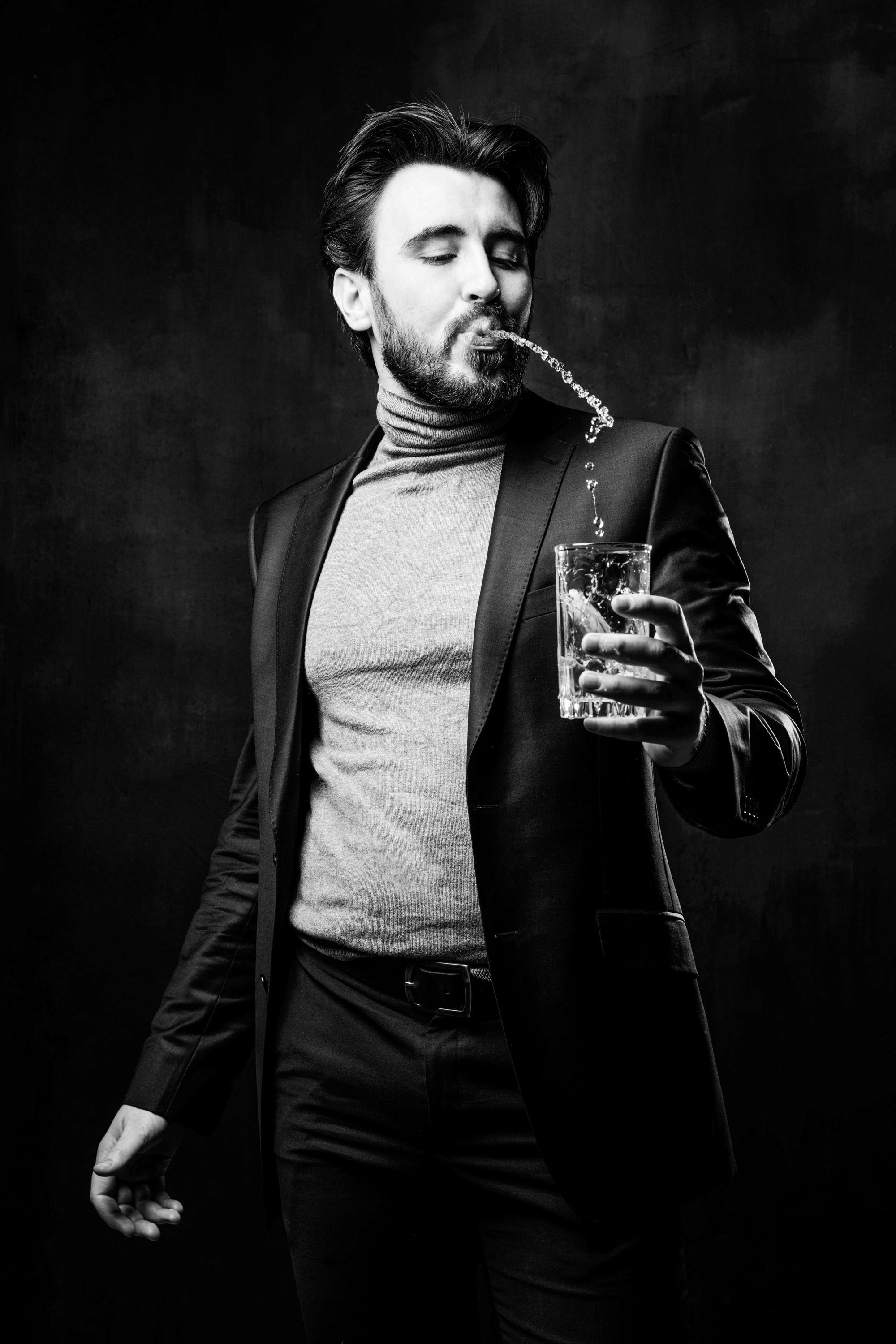 Артисты больших и малых сцен