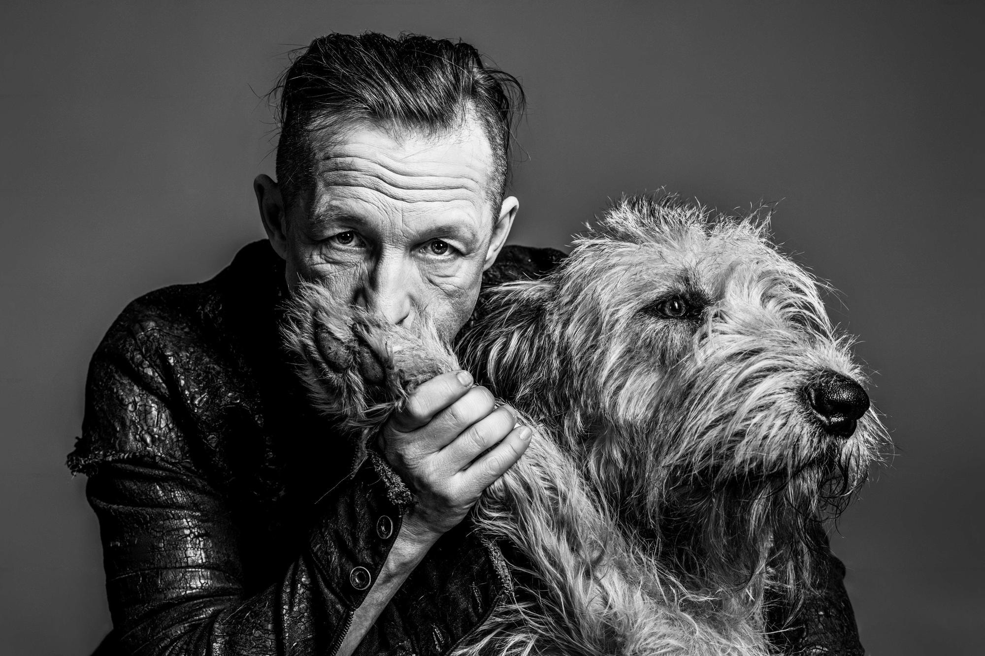 Артисты больших и малых сцен