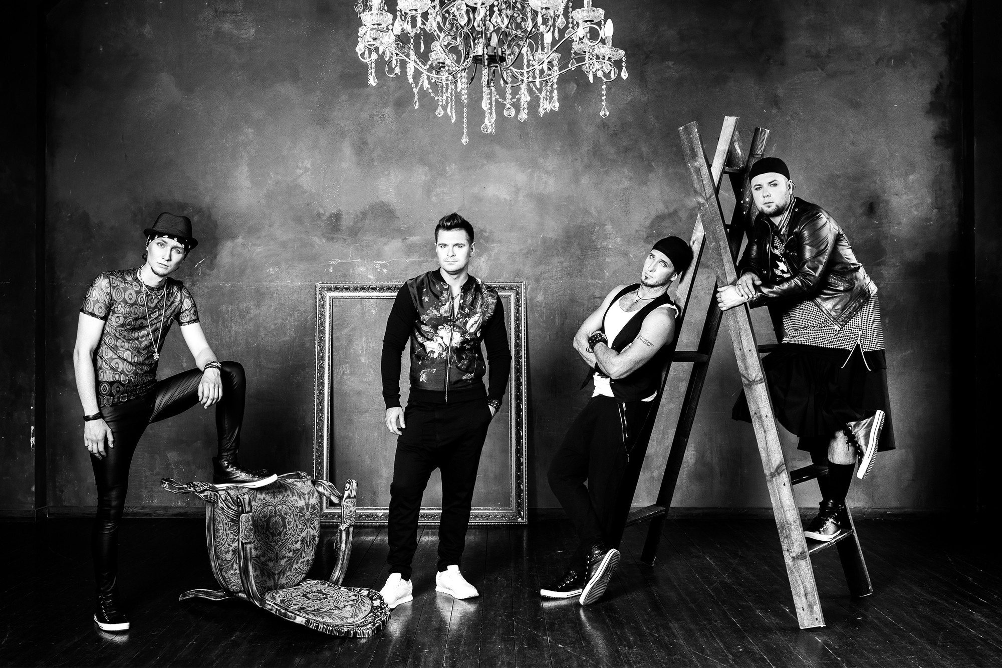 Кавер-группа House For Barbies