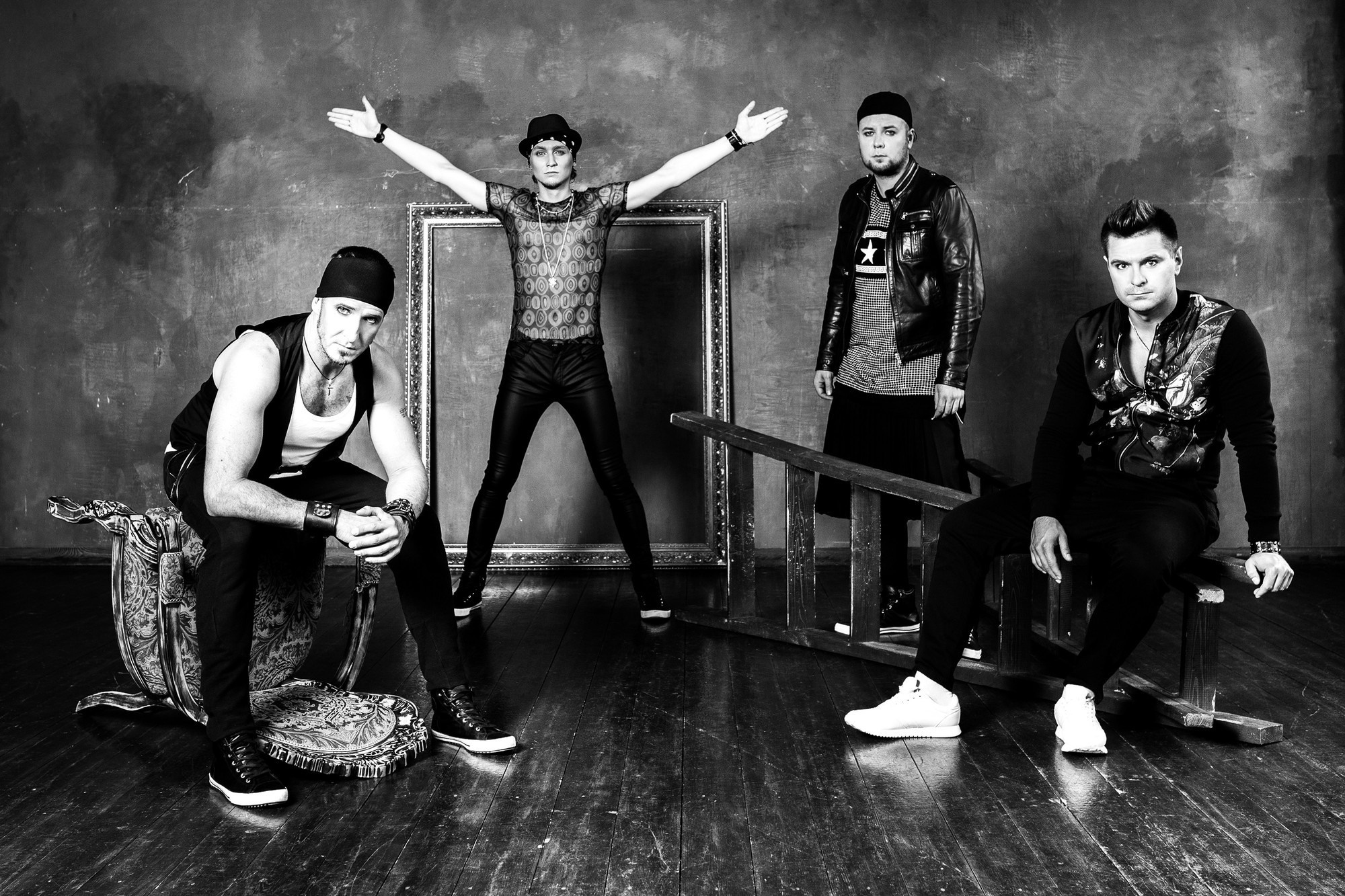 Кавер-группа House For Barbies