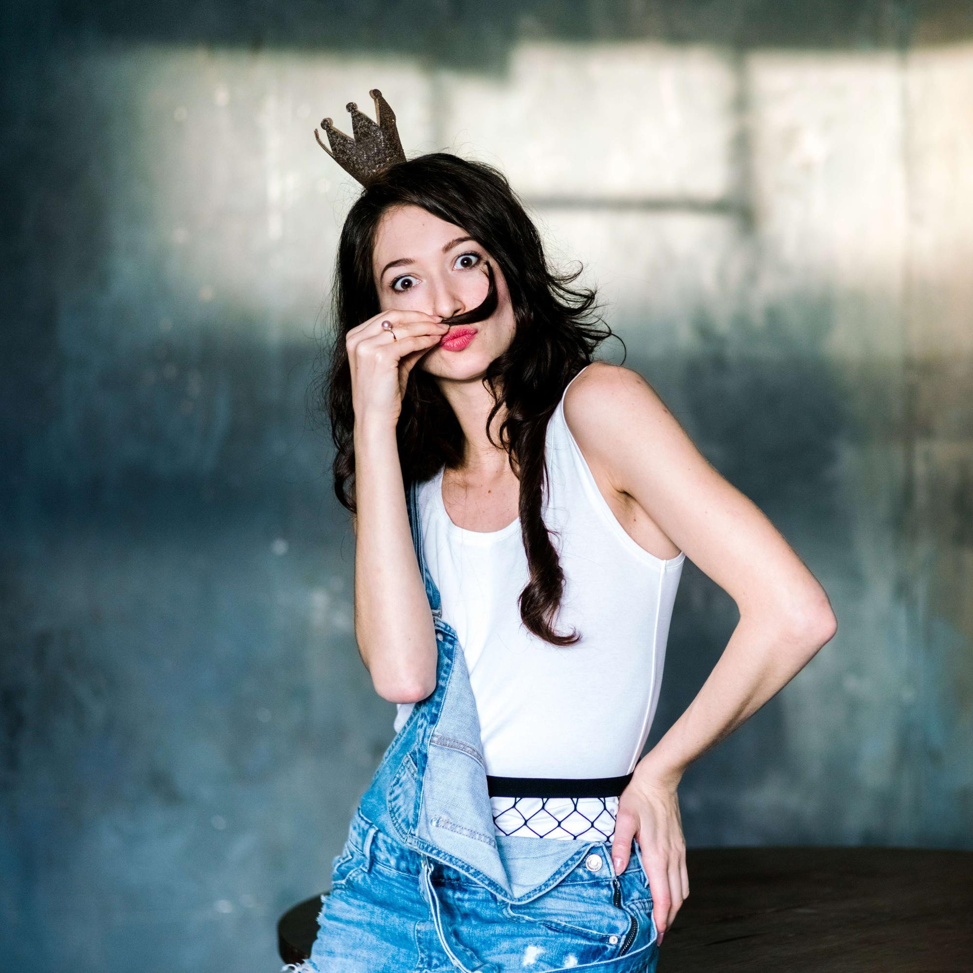 Артисты больших и малых сцен