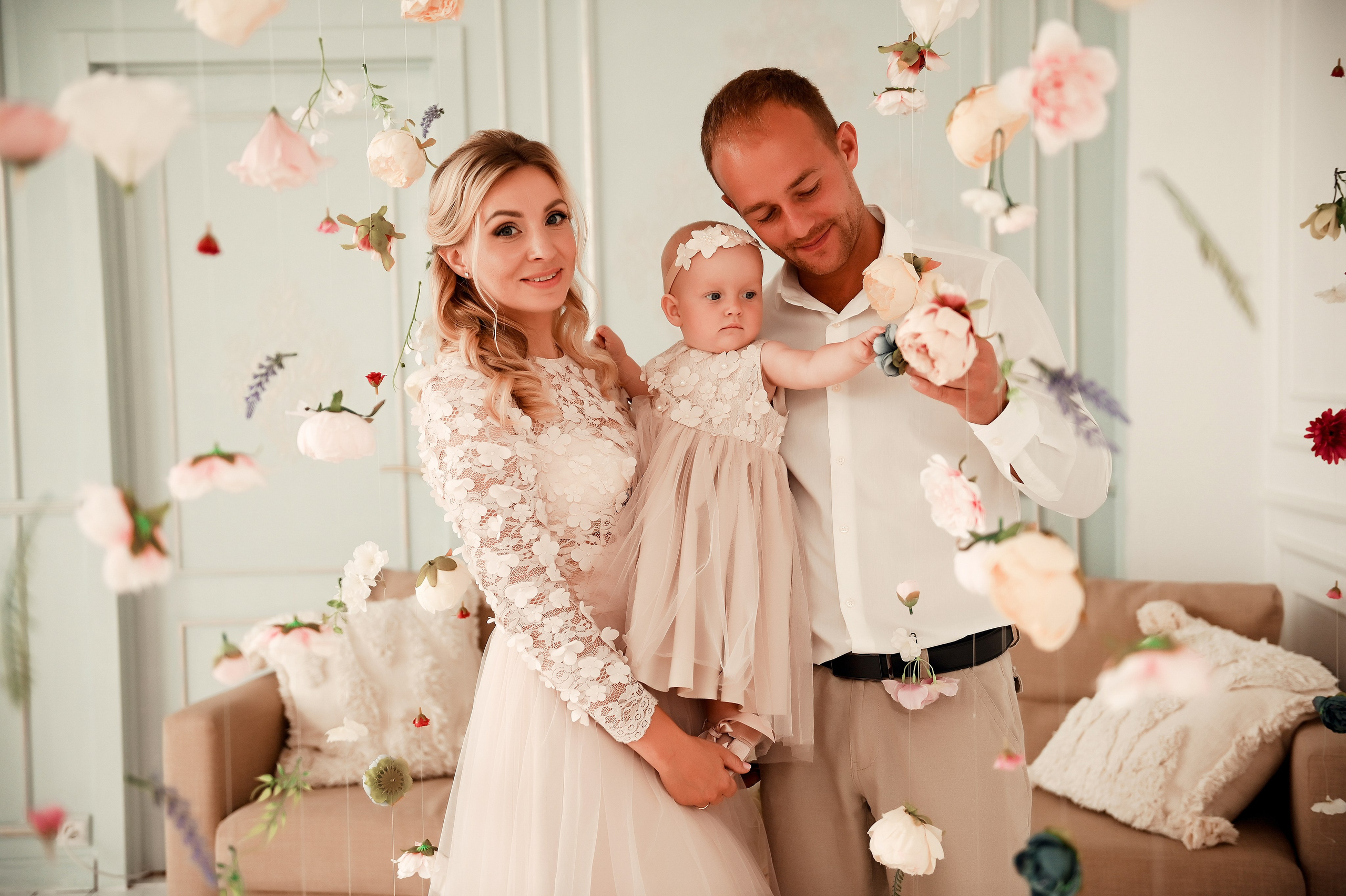 Студийные семейные, детские, индивидуальные фотосессии. Свадебный, семейный, детский, контент фотограф в Омске Максим Ильин