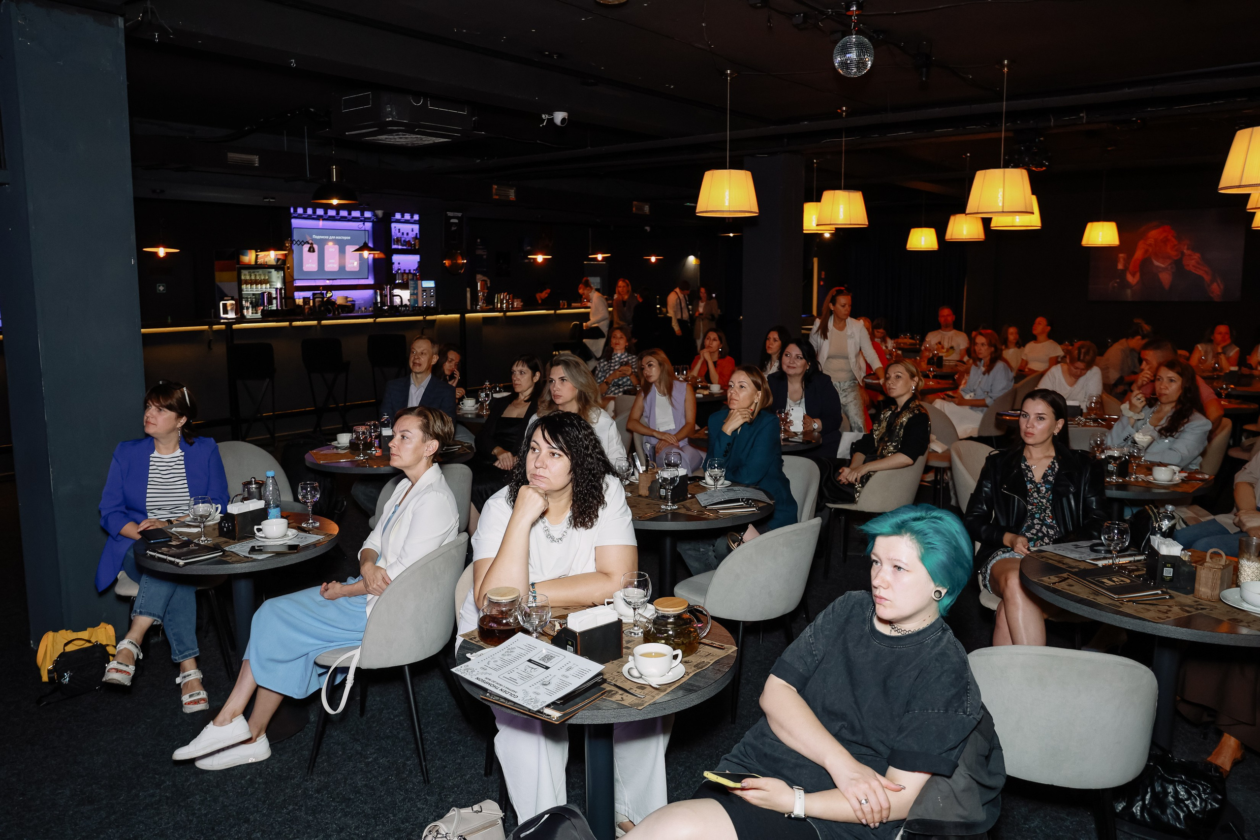 Красивый бизнес в Tomson. Фотограф Юлия Мальцева