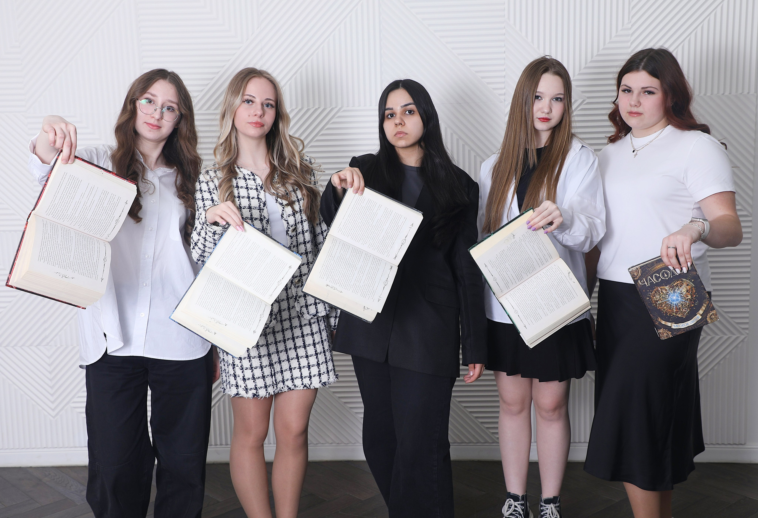 Школа 9-11 классы. Школьный фотограф Олеся Галатова