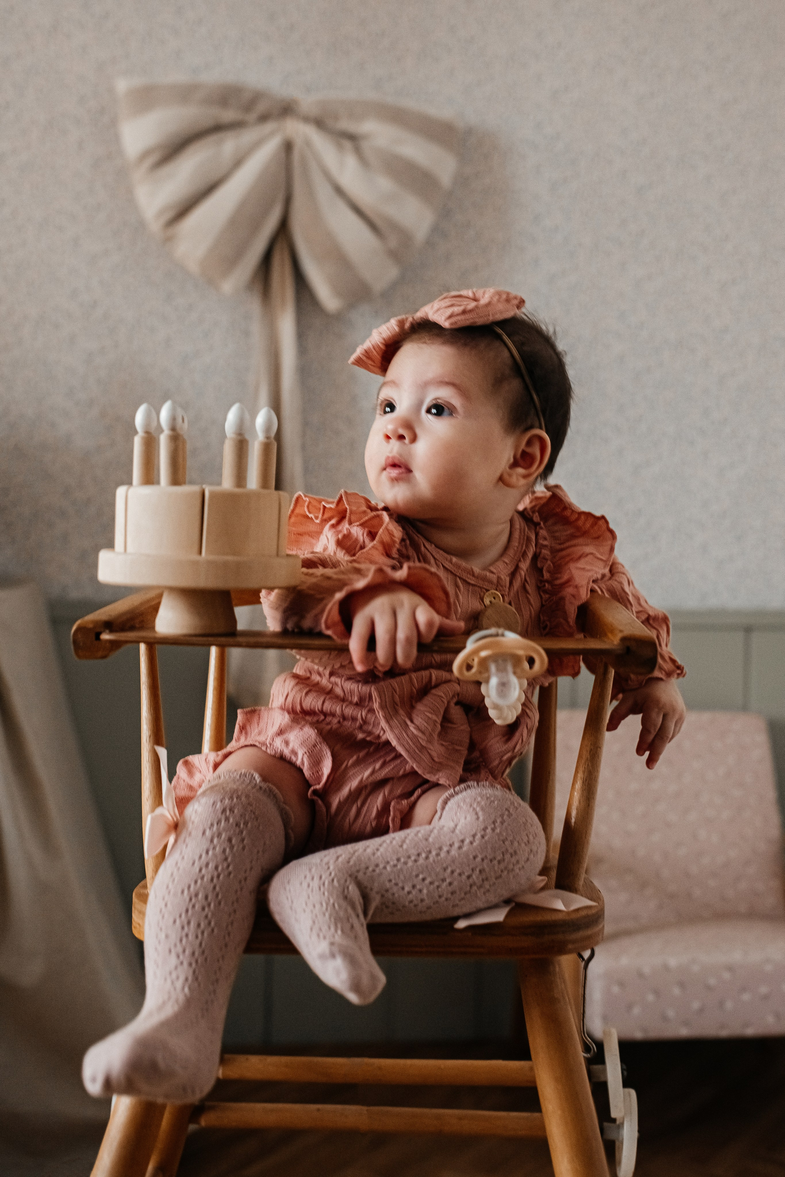 Василисе ПОЛгодика. Фотограф Таинств Крещения и Венчания в г. Курске