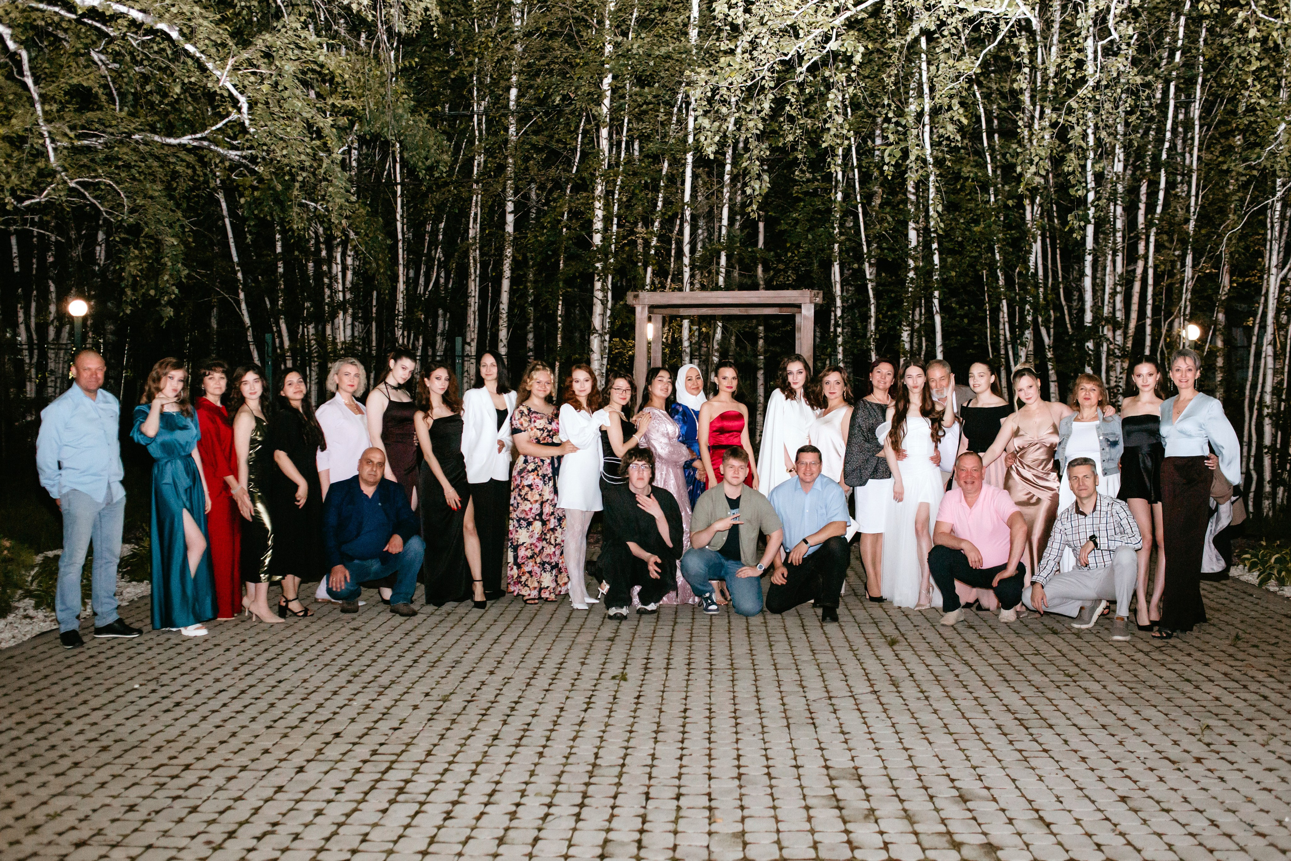 Выпускной 2025 (41 школа) 11 класс. Фотограф в Челябинске Ополихина Анна