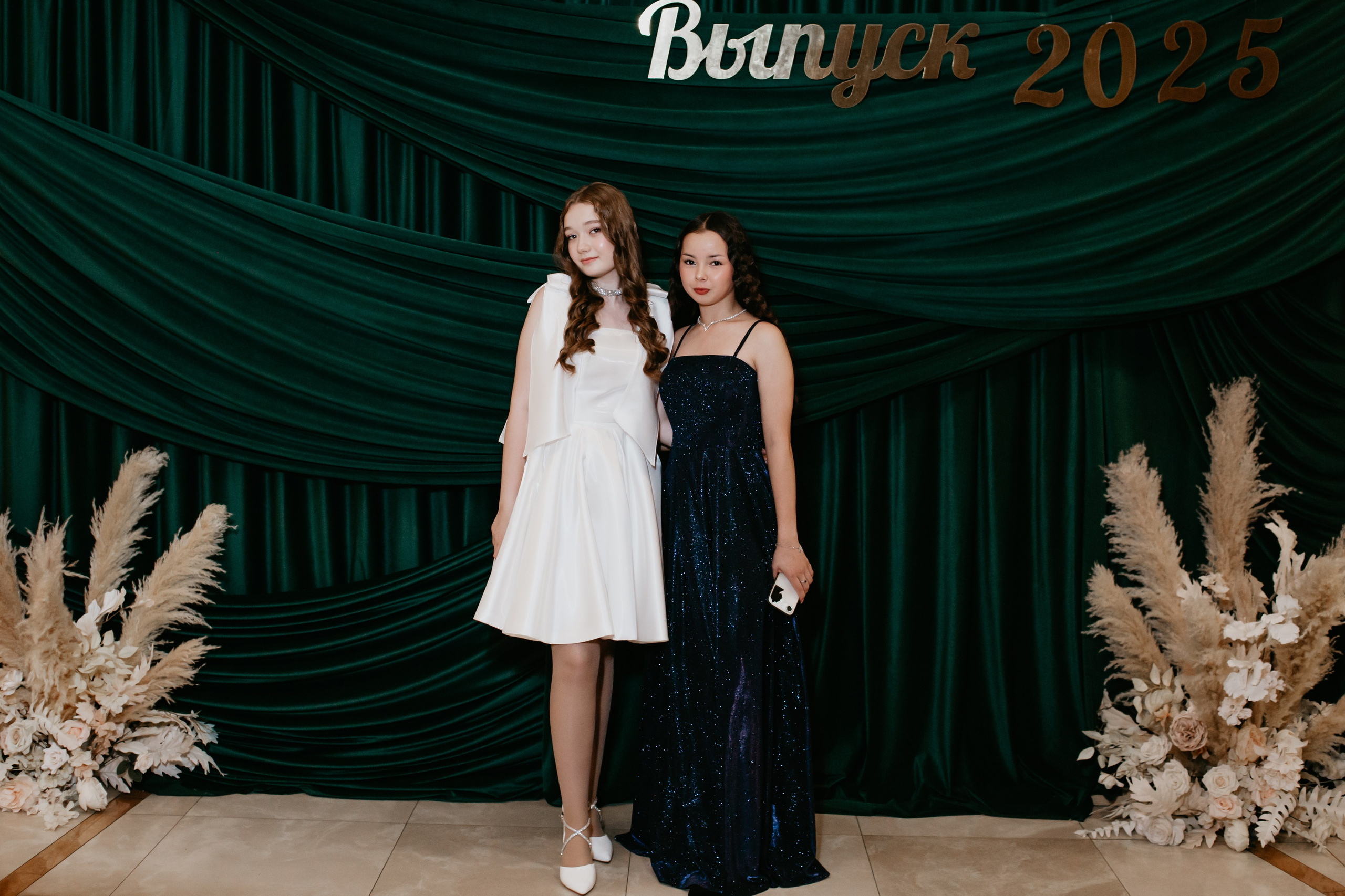 Выпускной 2025 (9класс) 124 школа. Фотограф в Челябинске Ополихина Анна