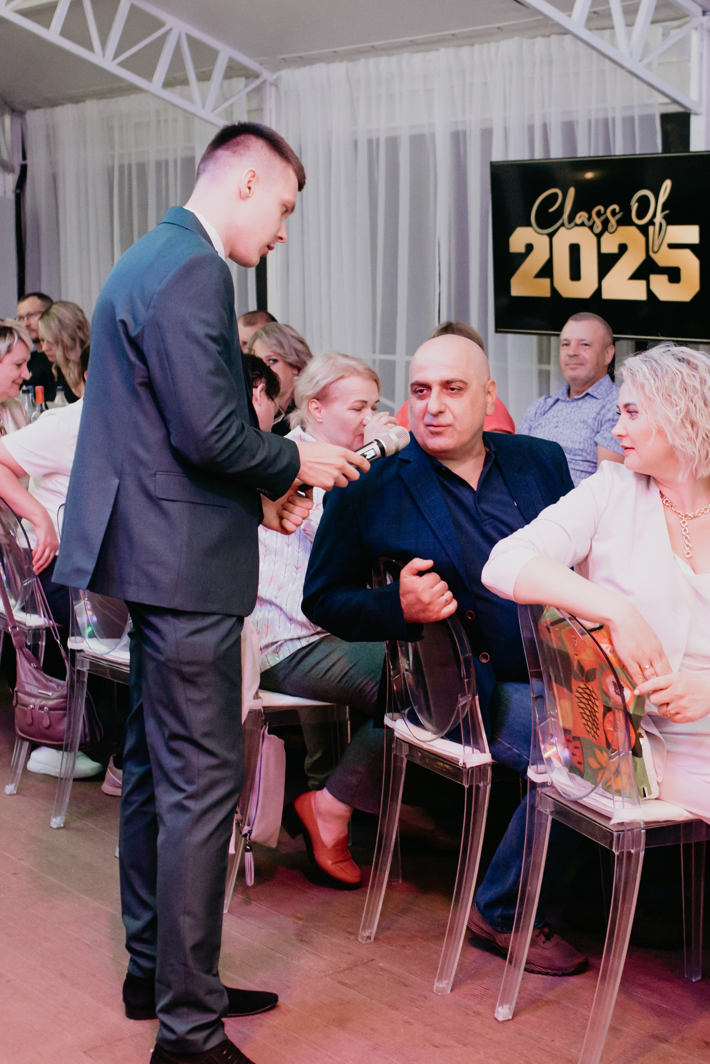 Выпускной 2025 (41 школа) 11 класс. Фотограф в Челябинске Ополихина Анна