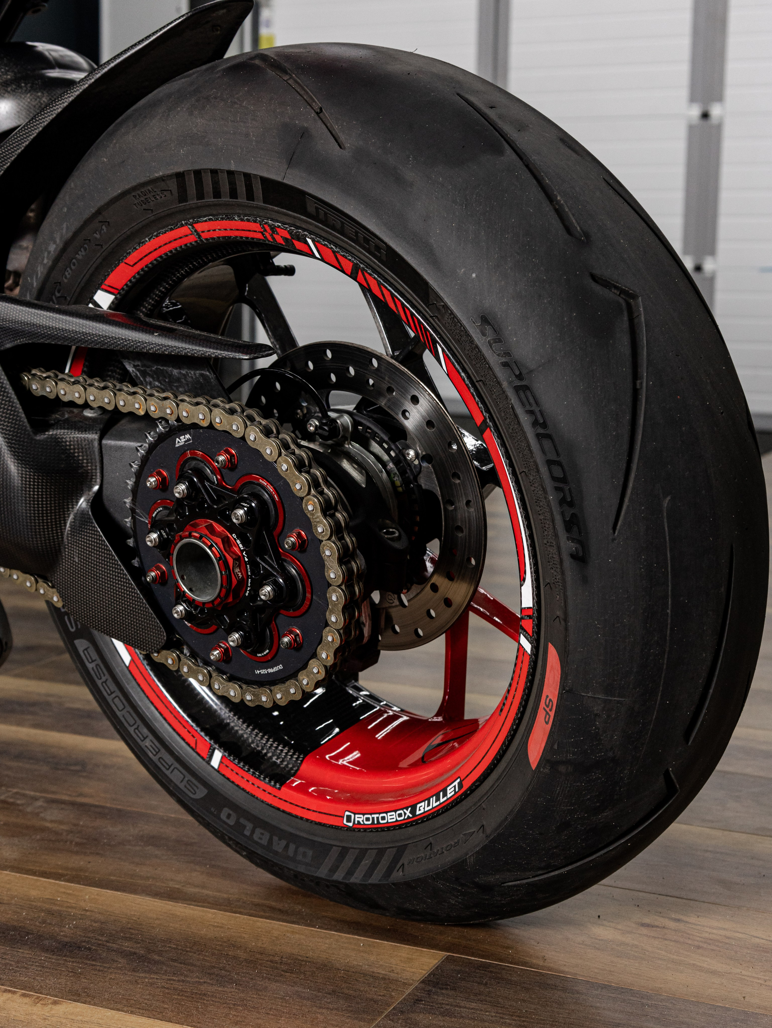 Фотосессия с мотоциклами и автомобилями. Предметный фотограф в Москве и Московской области