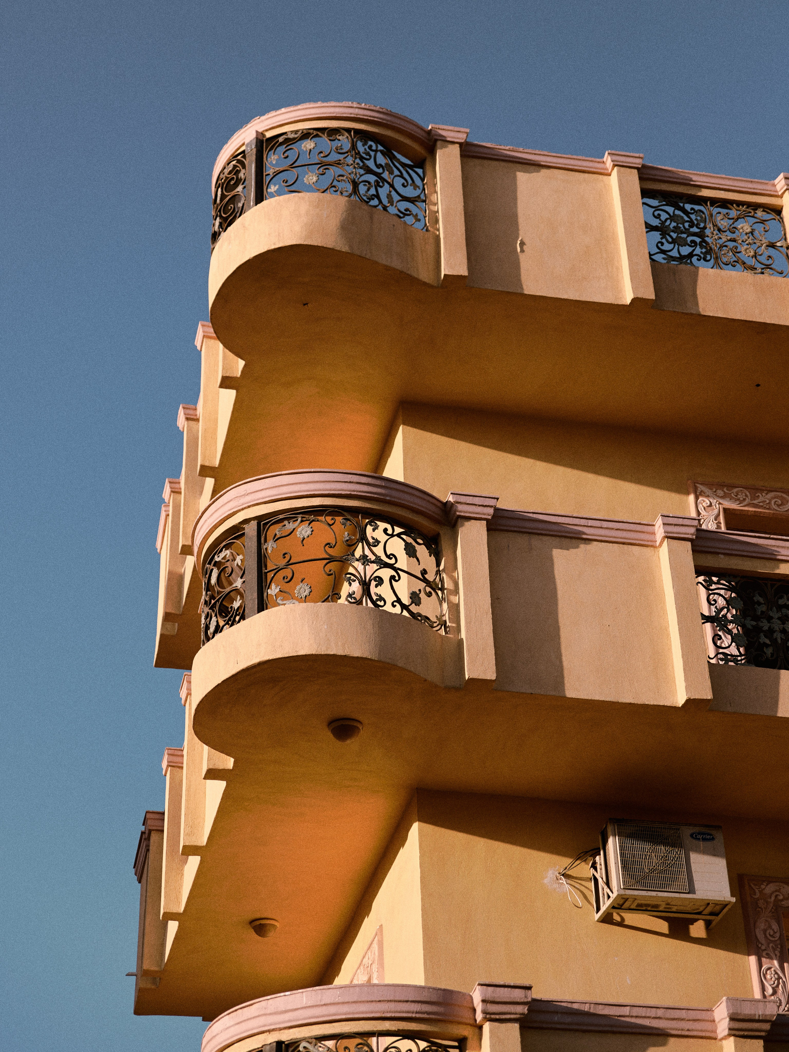 Архитектура. Jorgis Talè — photographer, kind person, teacher of arts and other mag