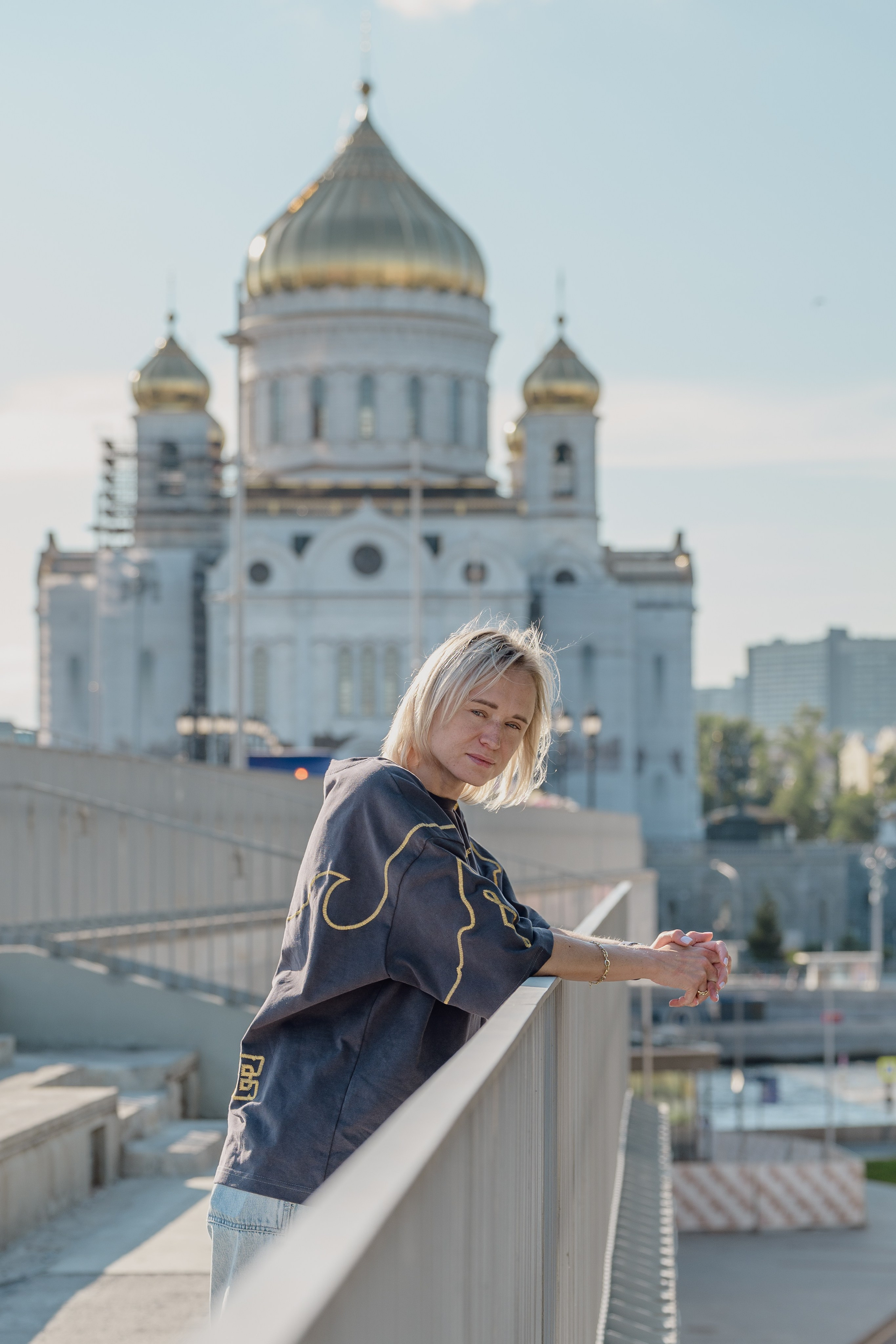 Храм Христа Спасителя. Отражение. Свет. Тень. П&П — Полезное с Приятным. Фотоэкскурсии — Москва на память. Экскурсовод и фотограф в Москве. Увези столицу в своём альбоме!