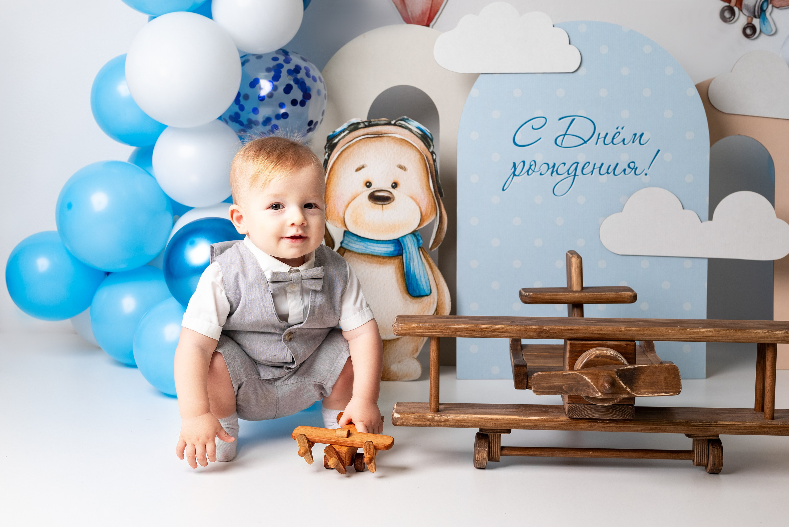 Фотосессия годовасия с купанием. Фотограф новорожденных в Норильске Виктория Шагалиева