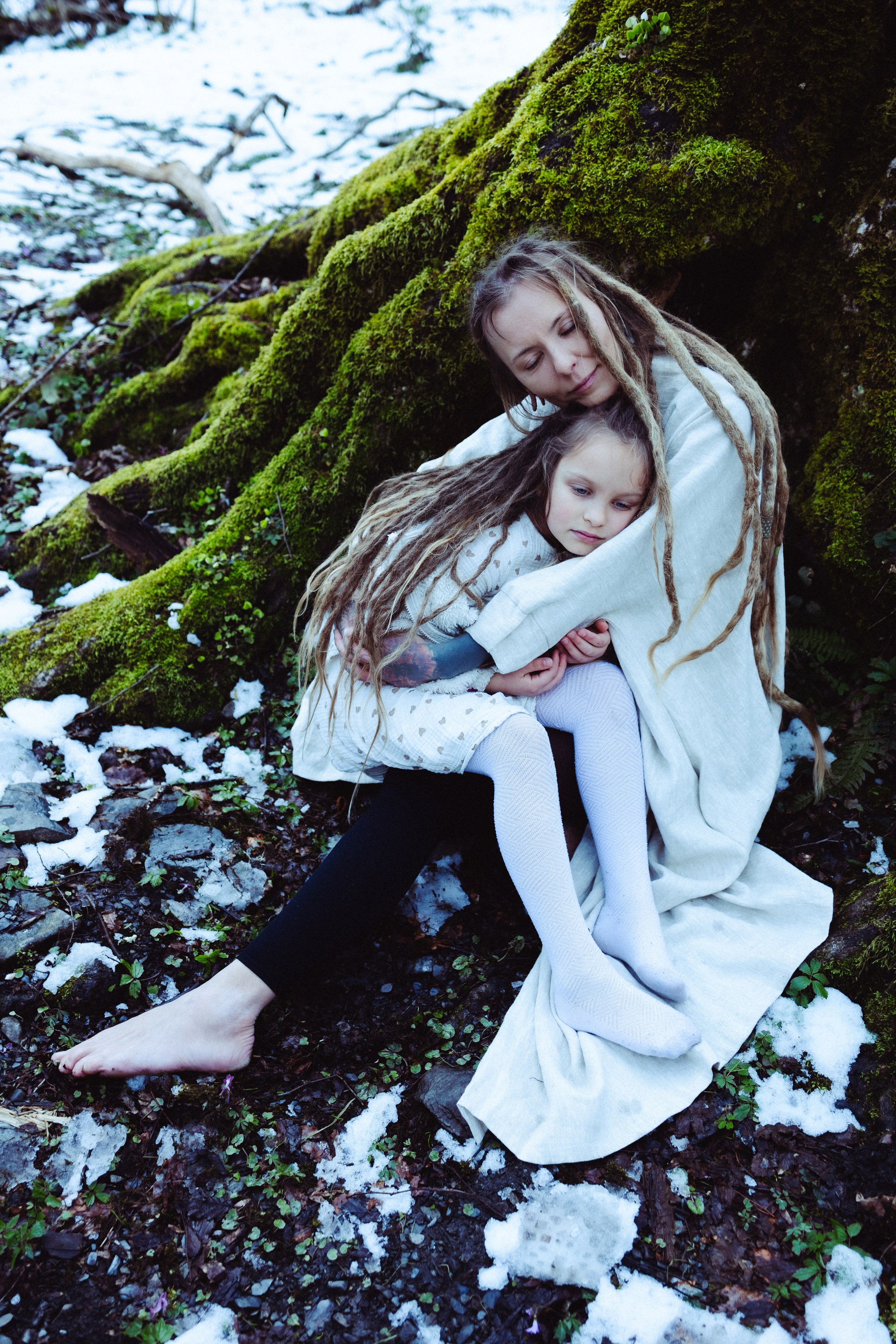 Семейная фотосессия мамы и дочери