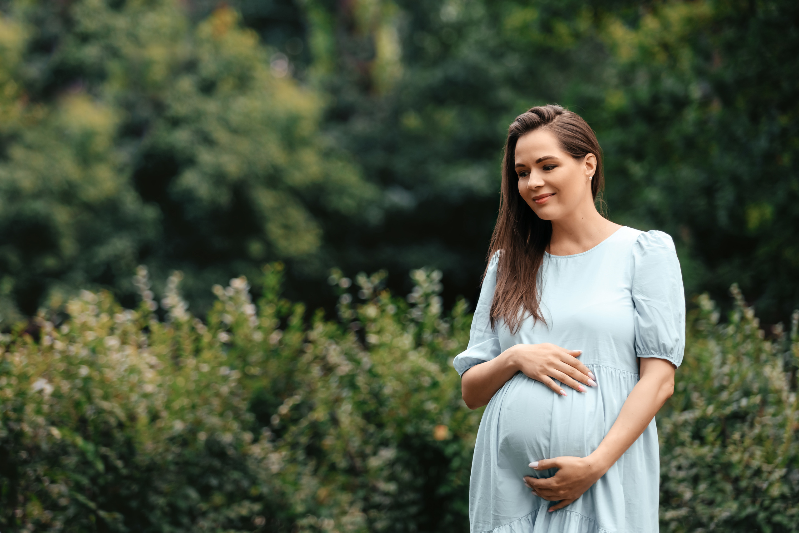 Peterfilm.ru - Беременный фотосет Кати и Вовы в парке. Фотограф Петр М