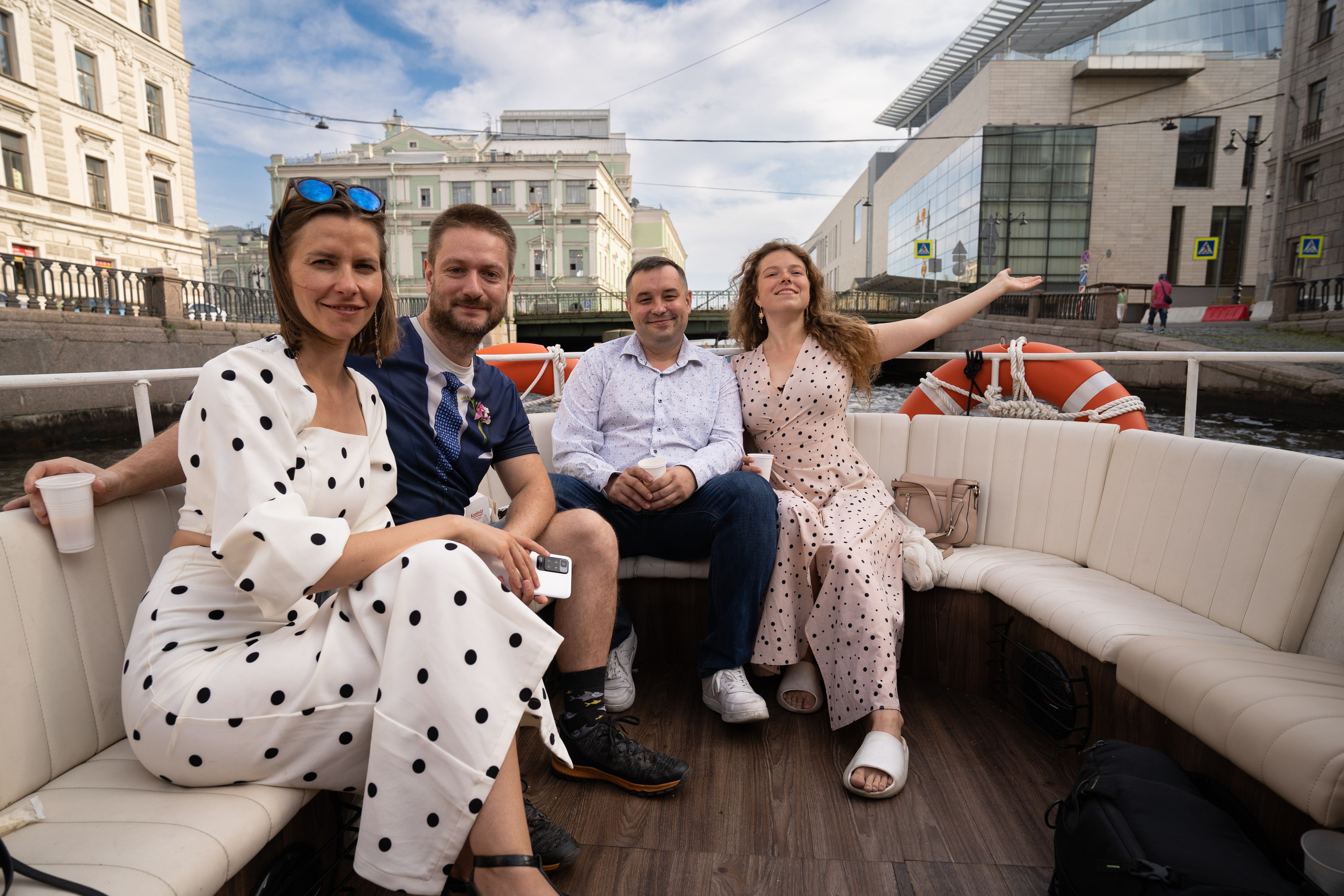 Прогулка на катере, тренинг, игры. Концертный и репортажный фотограф в Санкт-Петербурге Слава Пахомов