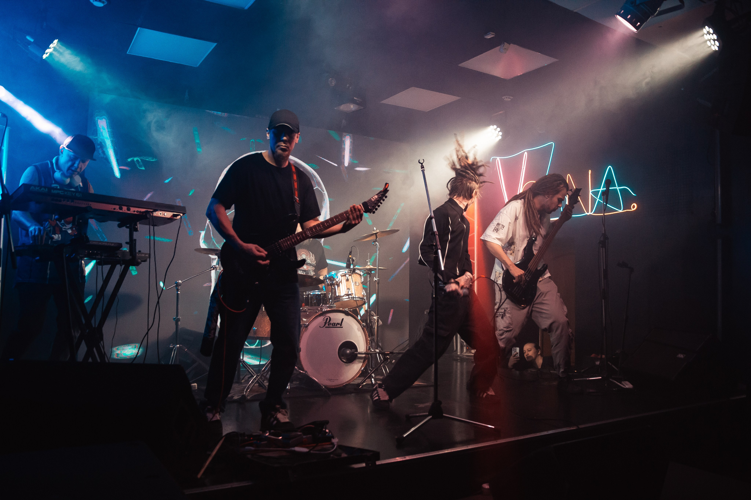 Isolator, Красноярск, 23.11.2025, Волна. Фотограф Регина Крикунова г. Красноярск