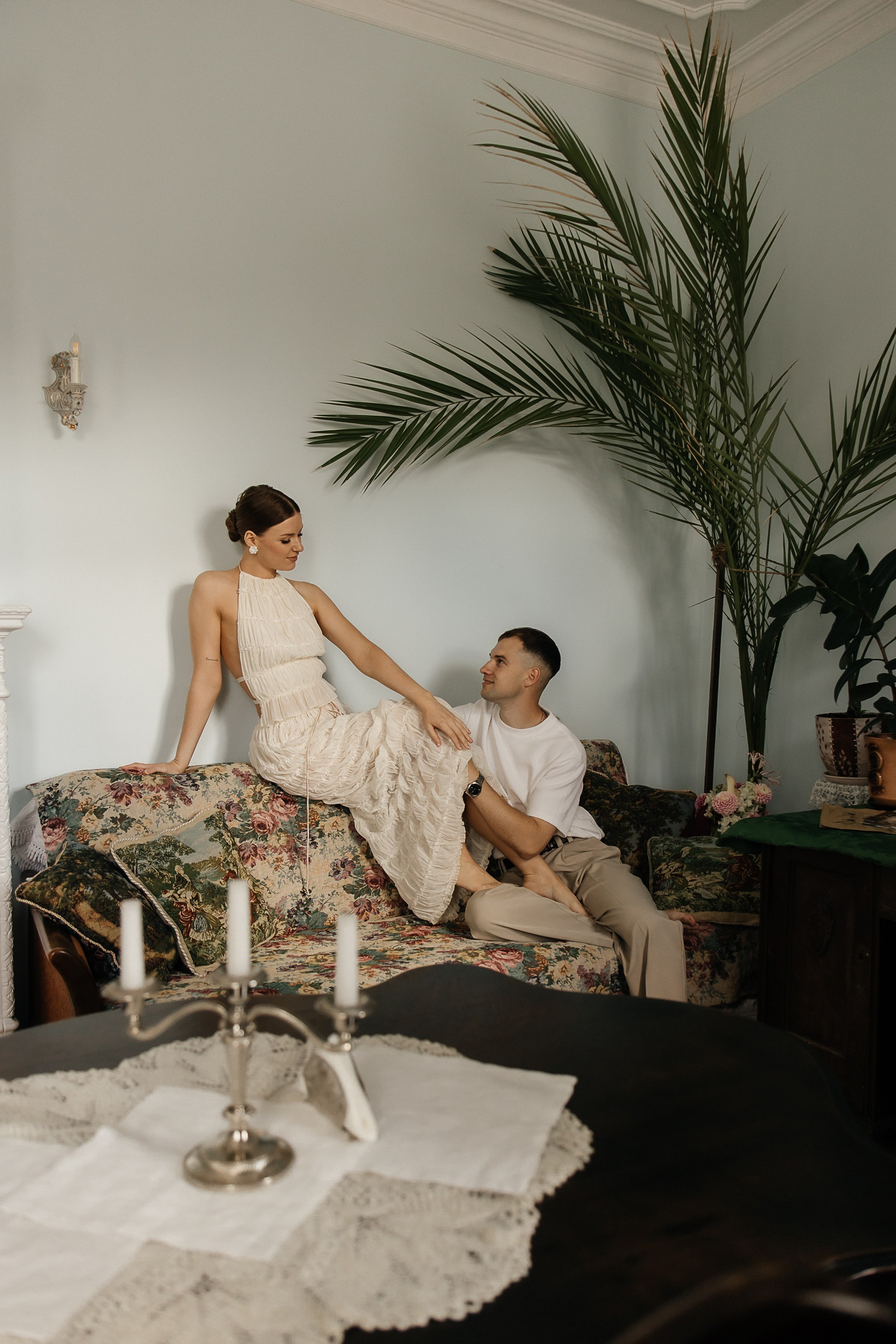 Свадьба в ретро-квартире. Свадебный и семейный фотограф Виолетта Сидельникова. Краснодар, Россия, Беларусь, Европа