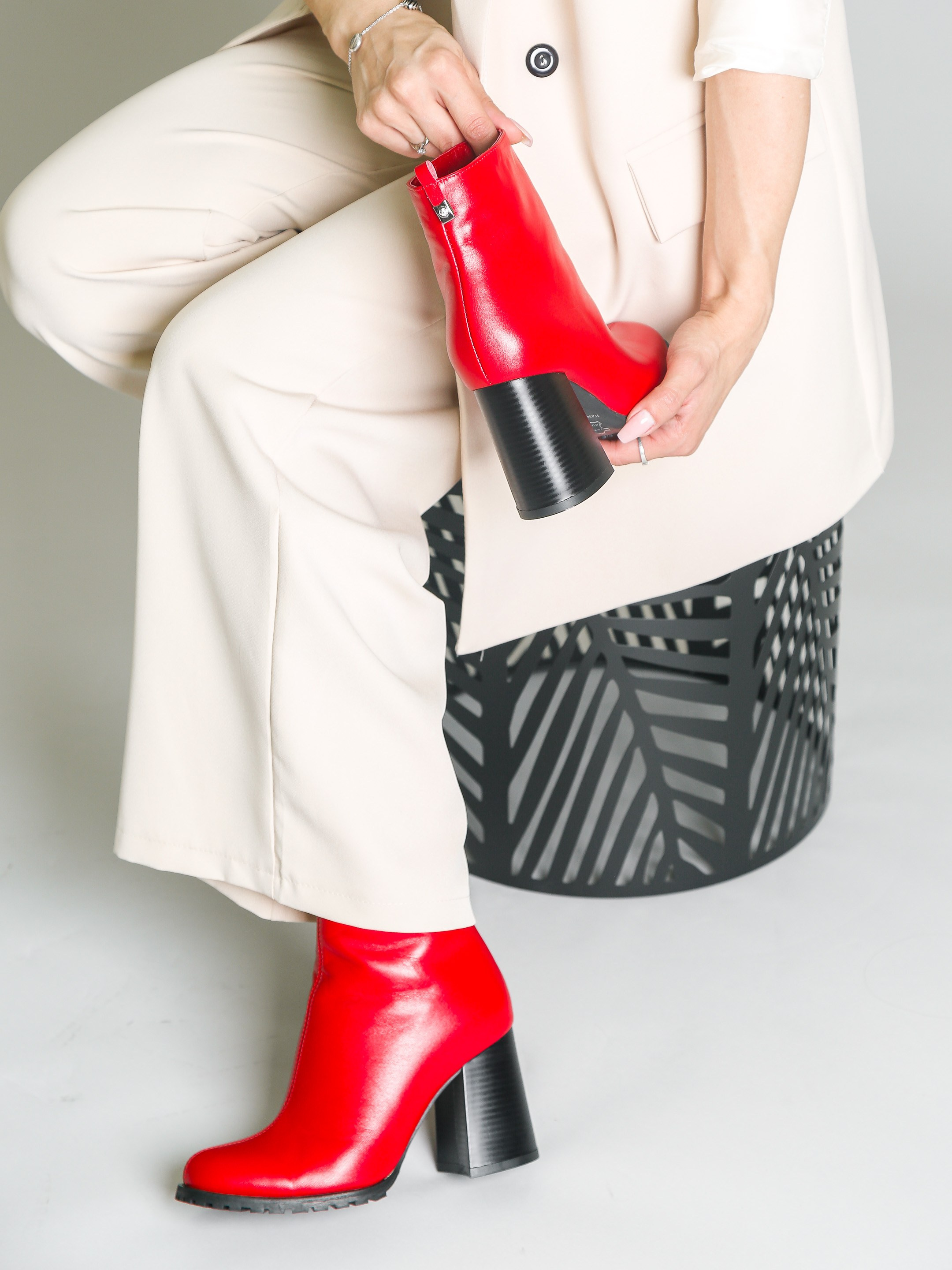 WB Обувь Suil. Свадебный Фотограф в Москве Гор Магтагян