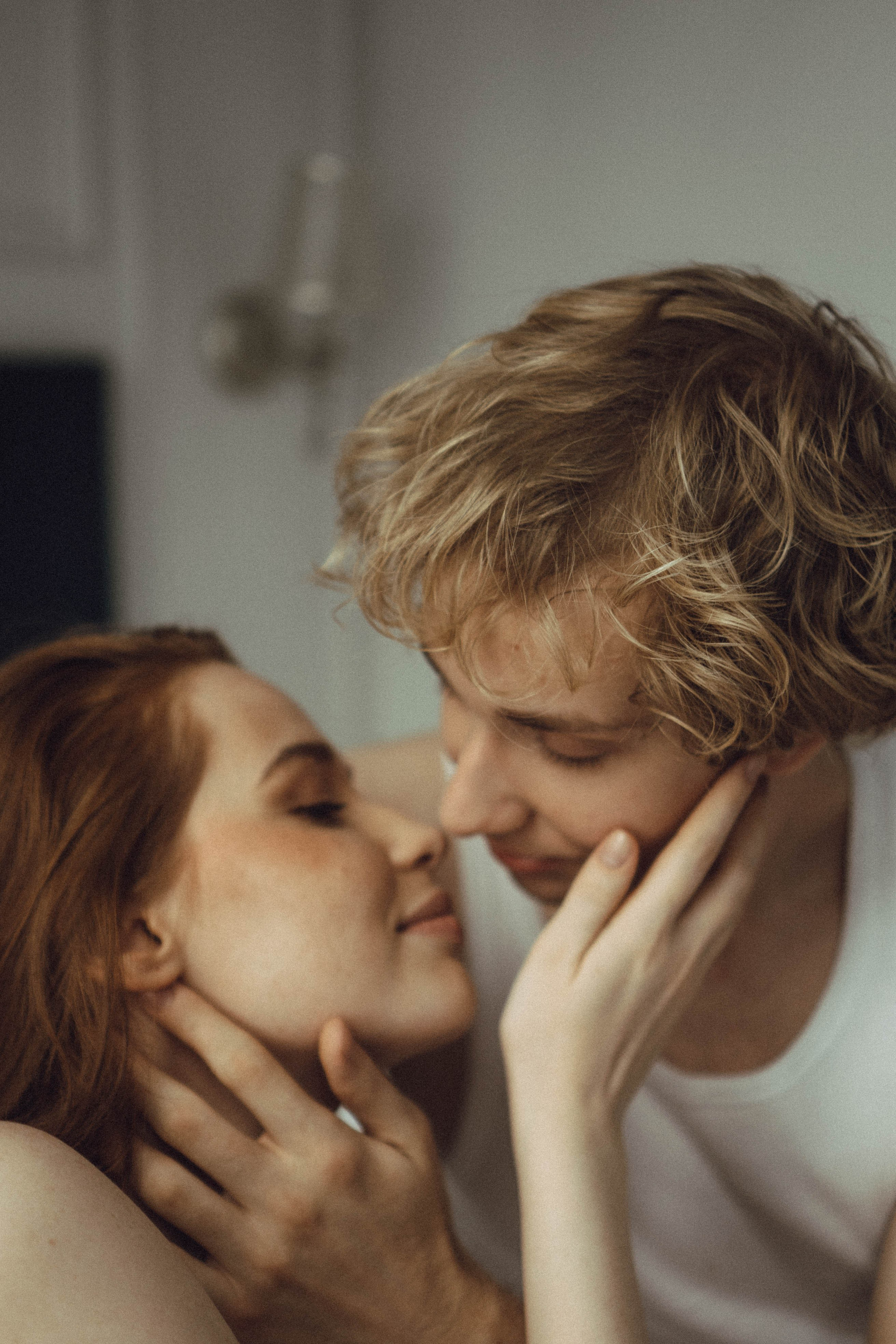 СВАДЕБНАЯ СЬЕМКА В ОТЕЛЕ. СБОРЫ ЖЕНИХА И НЕВЕСТЫ И ТАКЖЕ ТОР И ПОДГОТОВКА К ПРОГУЛКЕ. Профессиональный фотограф, Санкт-Петербург — Виктория Богомолова