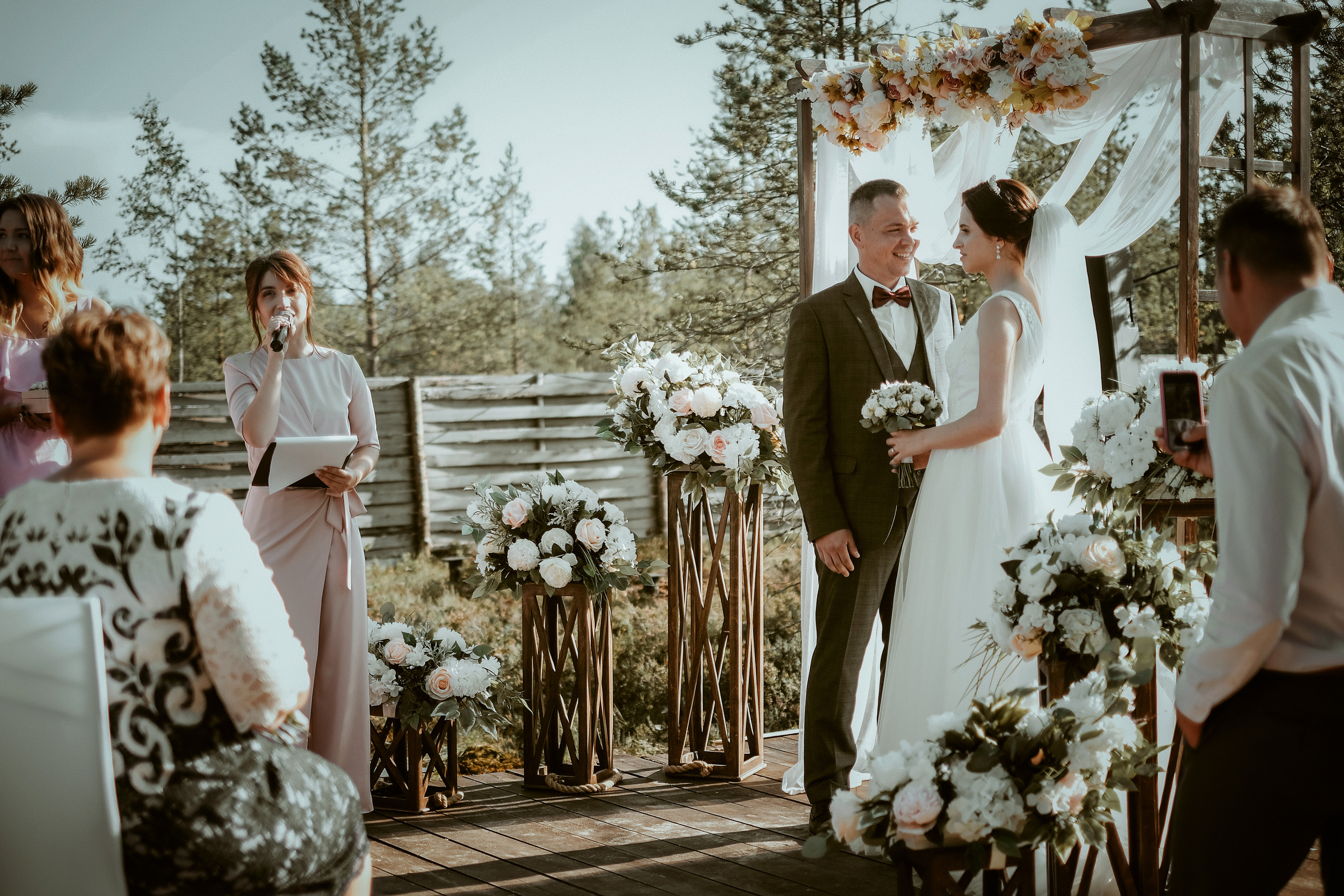 Выездная регистрация Алексея и Лизы. Свадебный и репортажной фотограф Денис Ожигин в Краснодаре и Краснодарском крае