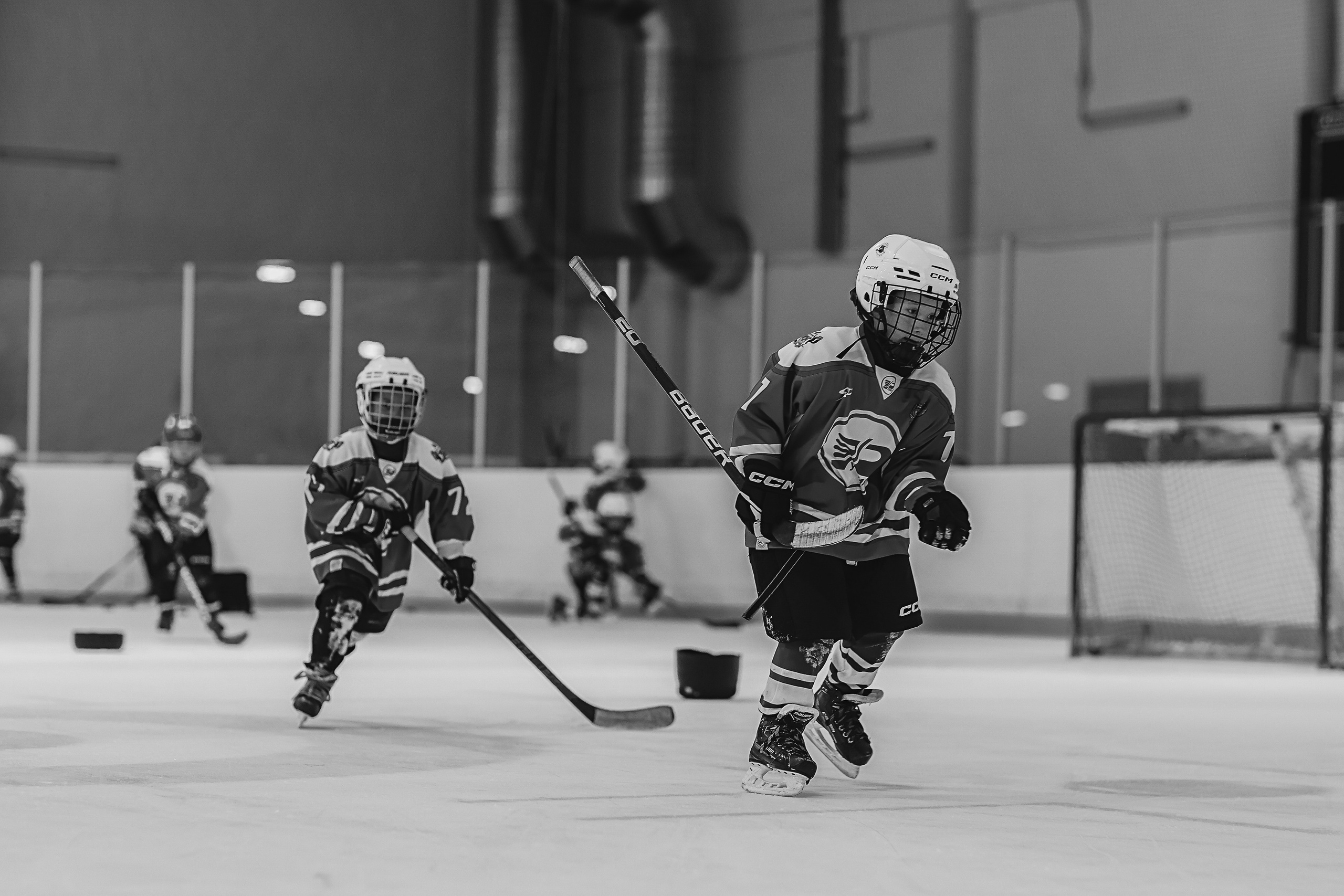 Хоккей тренировка. Семейный фотограф Тюмень, фотограф на роды Салмина Мария