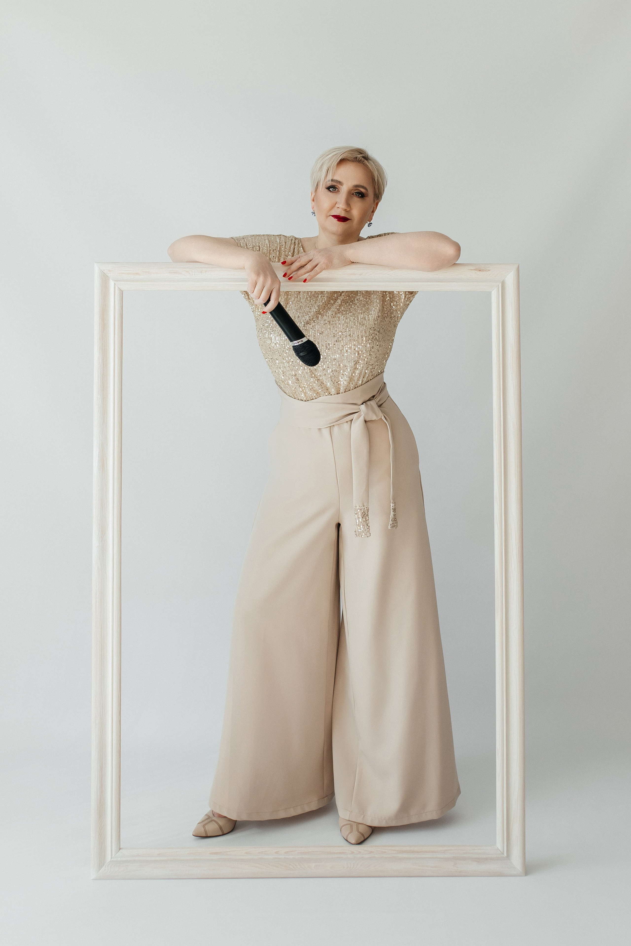 Олесяв моей студии. Март 2025. Фотограф Пермь. Свадьбы. Семья и дети, школа, д. сад. Фотокниги