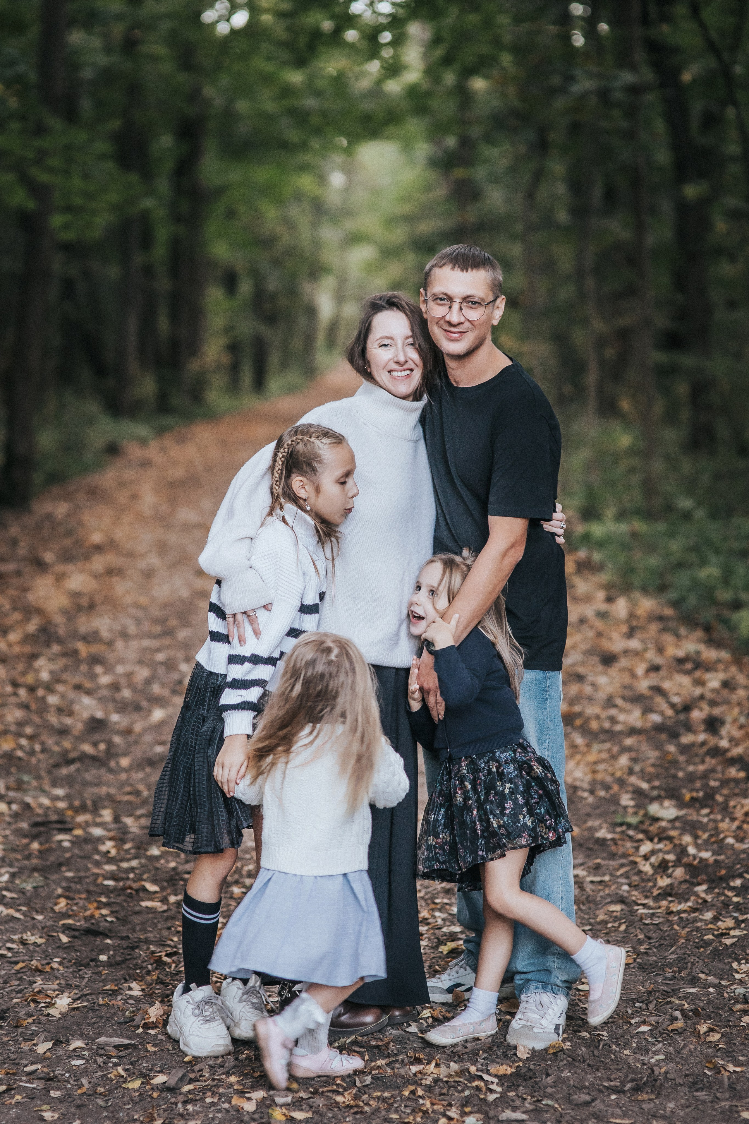 Большая семья и черный конь Султан. Семейный фотограф в Москве Наталья Чуб, заказать Фотокнигу