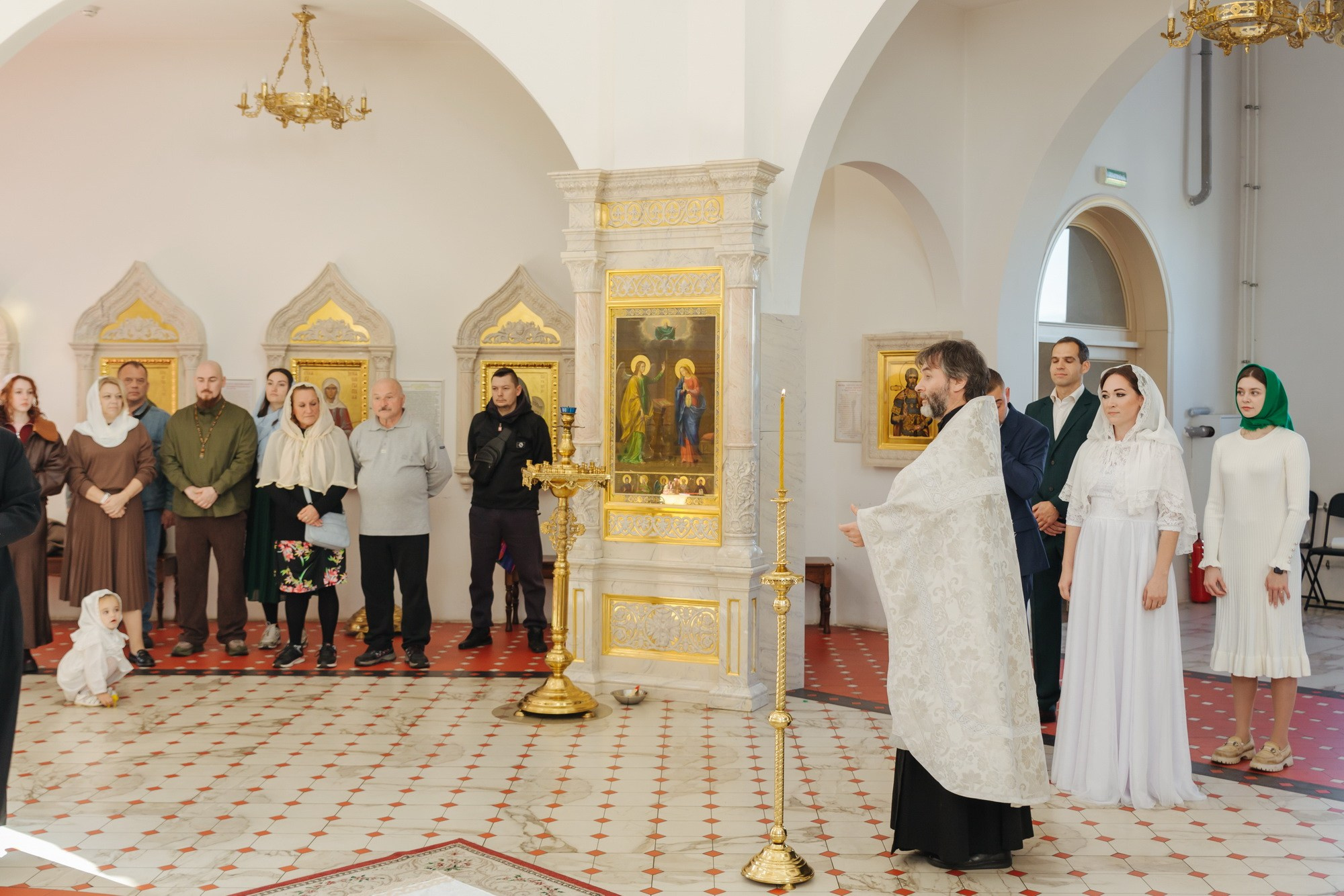 Венчание, церковь Преображения Господня в Лигово. Фотограф крещение венчание в Петербурге! Помогает подобрать храм и посоветовал душевного батюшку в СПб
