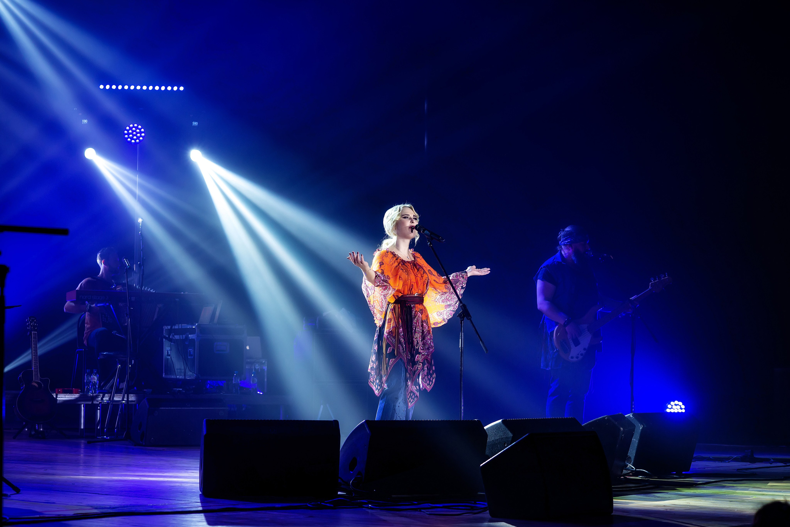 Концерт Пелагеи. Школьный, фэшн фотограф в Тюмени и в России Ирина Королева